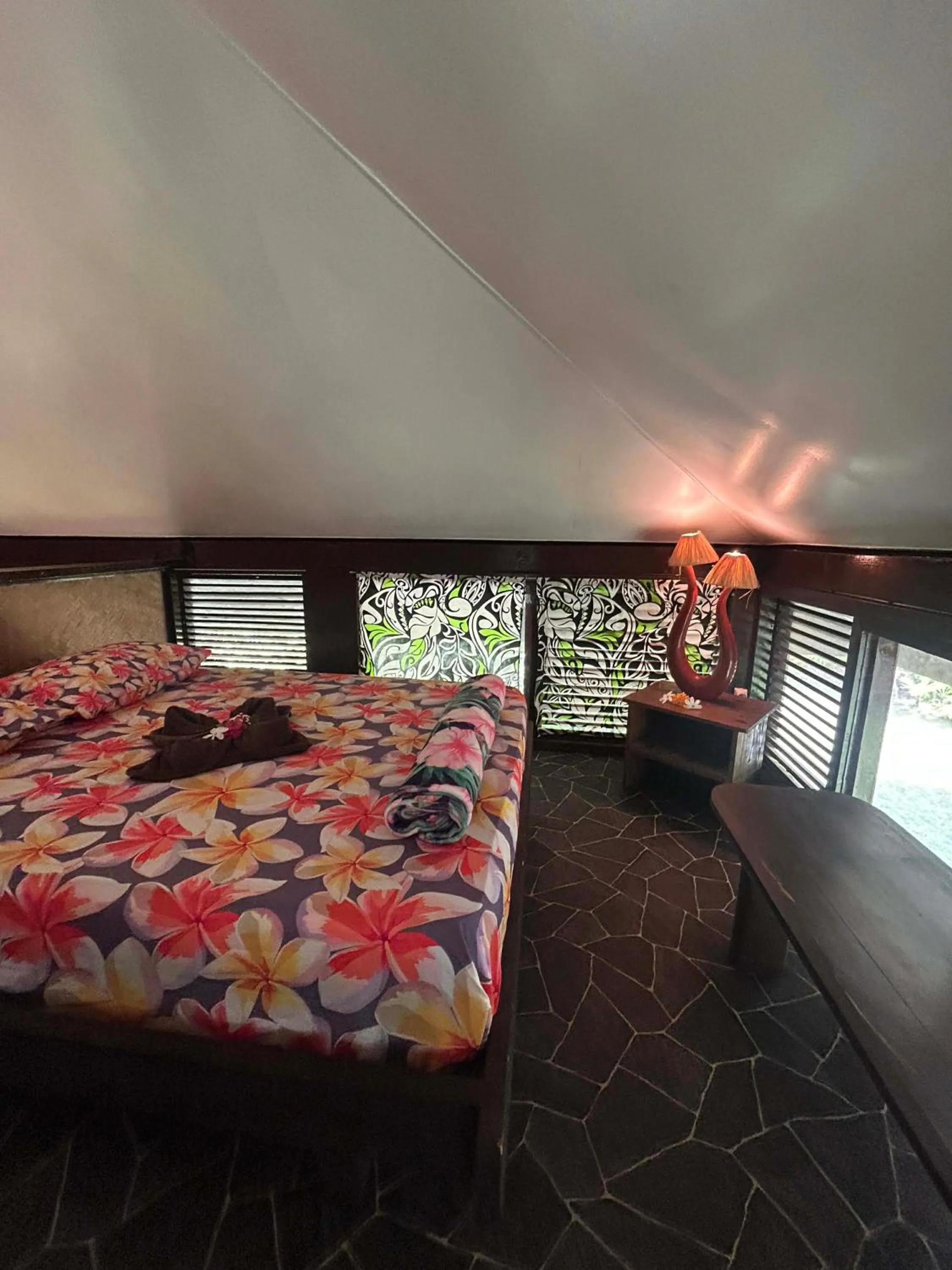 Property building, Bed in Pension Hibiscus Taha'a