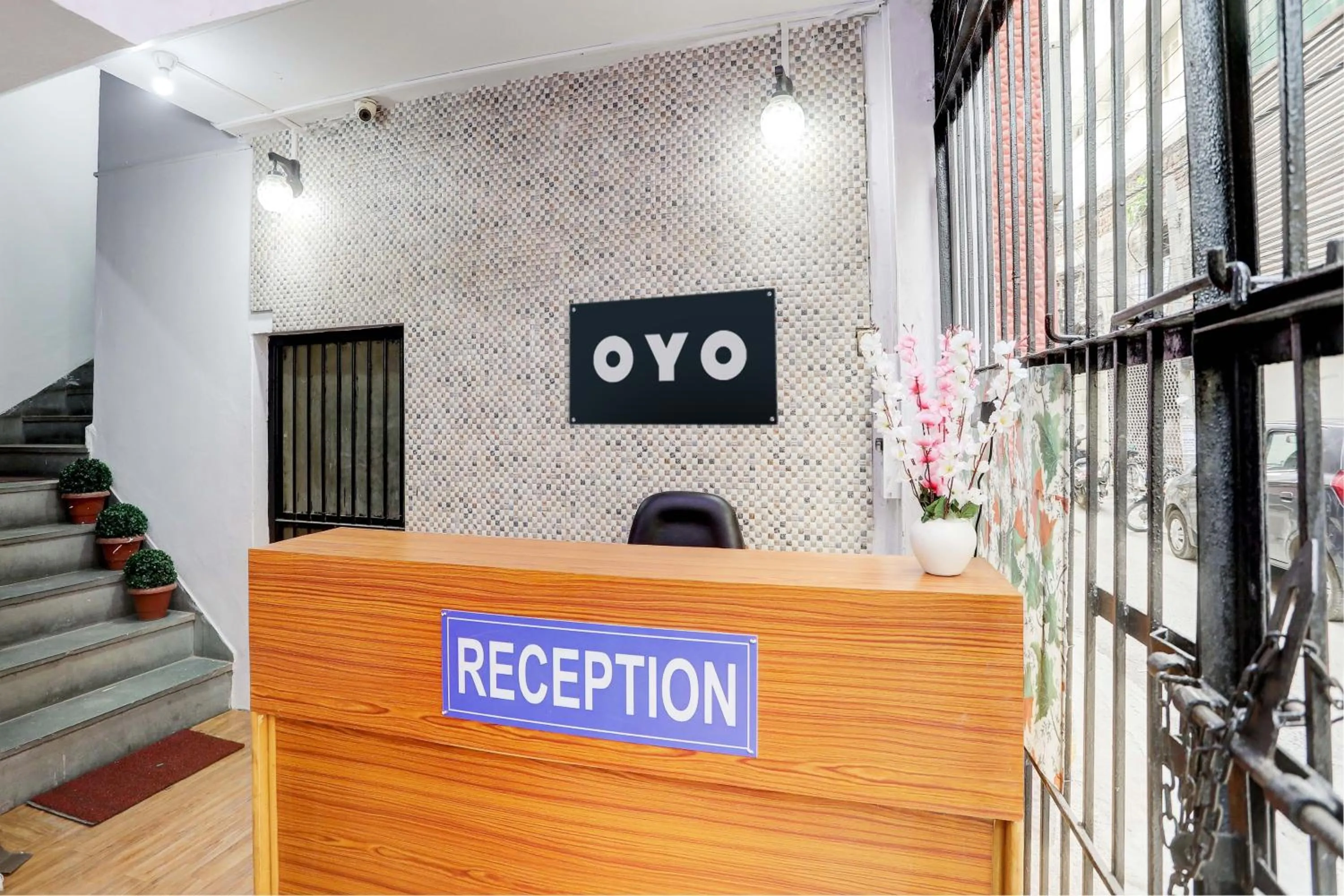 Lobby or reception in Super Hotel O Green Park Residency