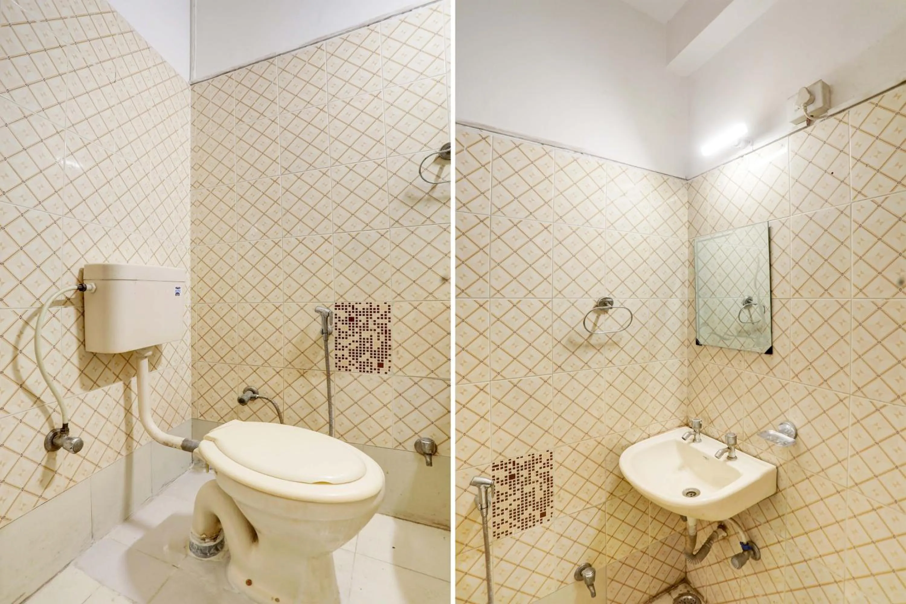 Bathroom in Super Hotel O Green Park Residency