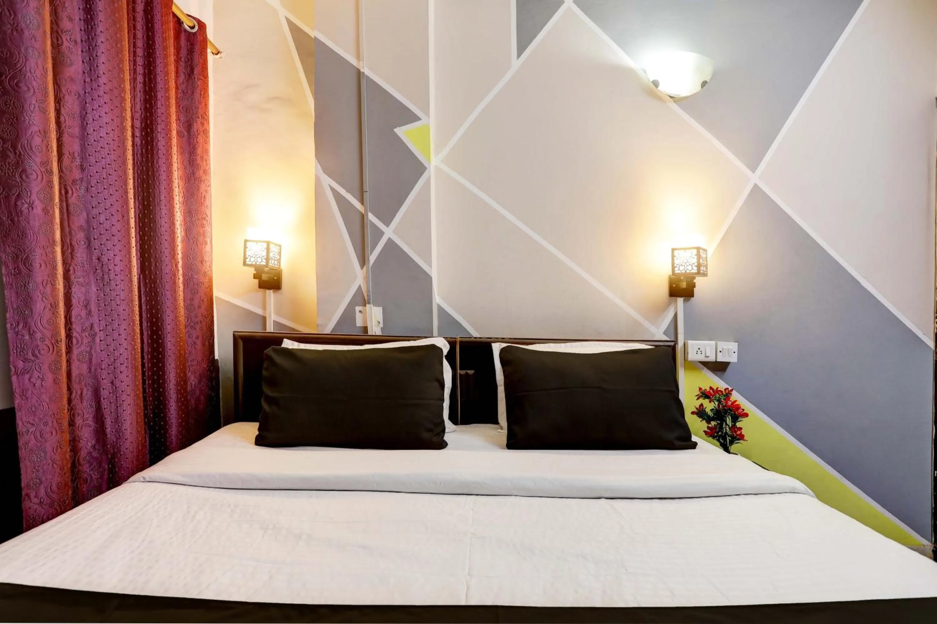 Facade/entrance, Bed in Super Hotel O Green Park Residency