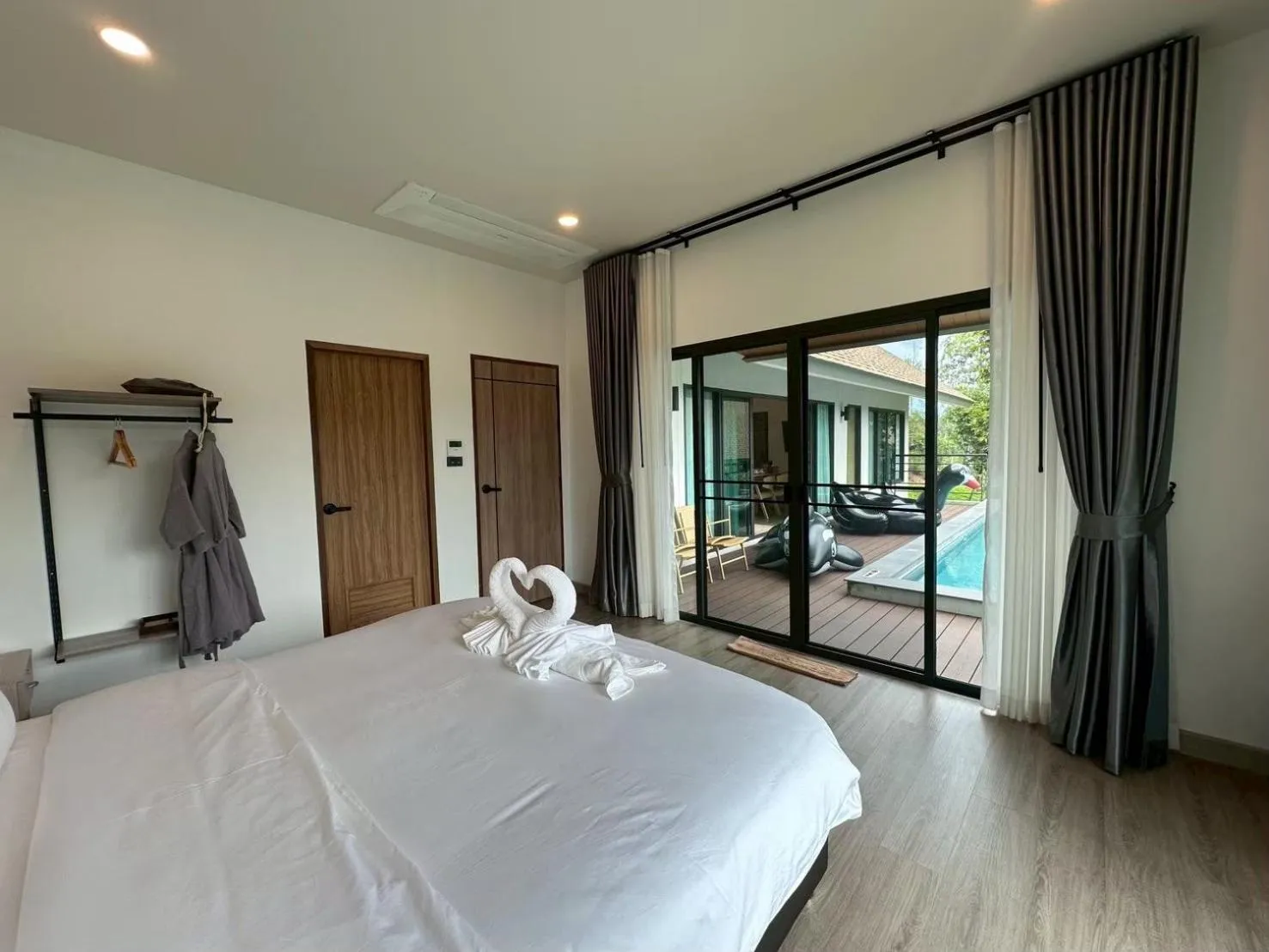 Property building, Bed in PASSA ผัสสะ Tea Plantation @Mae On