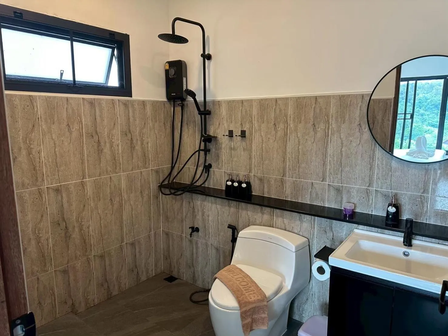 Property building in PASSA ผัสสะ Tea Plantation @Mae On