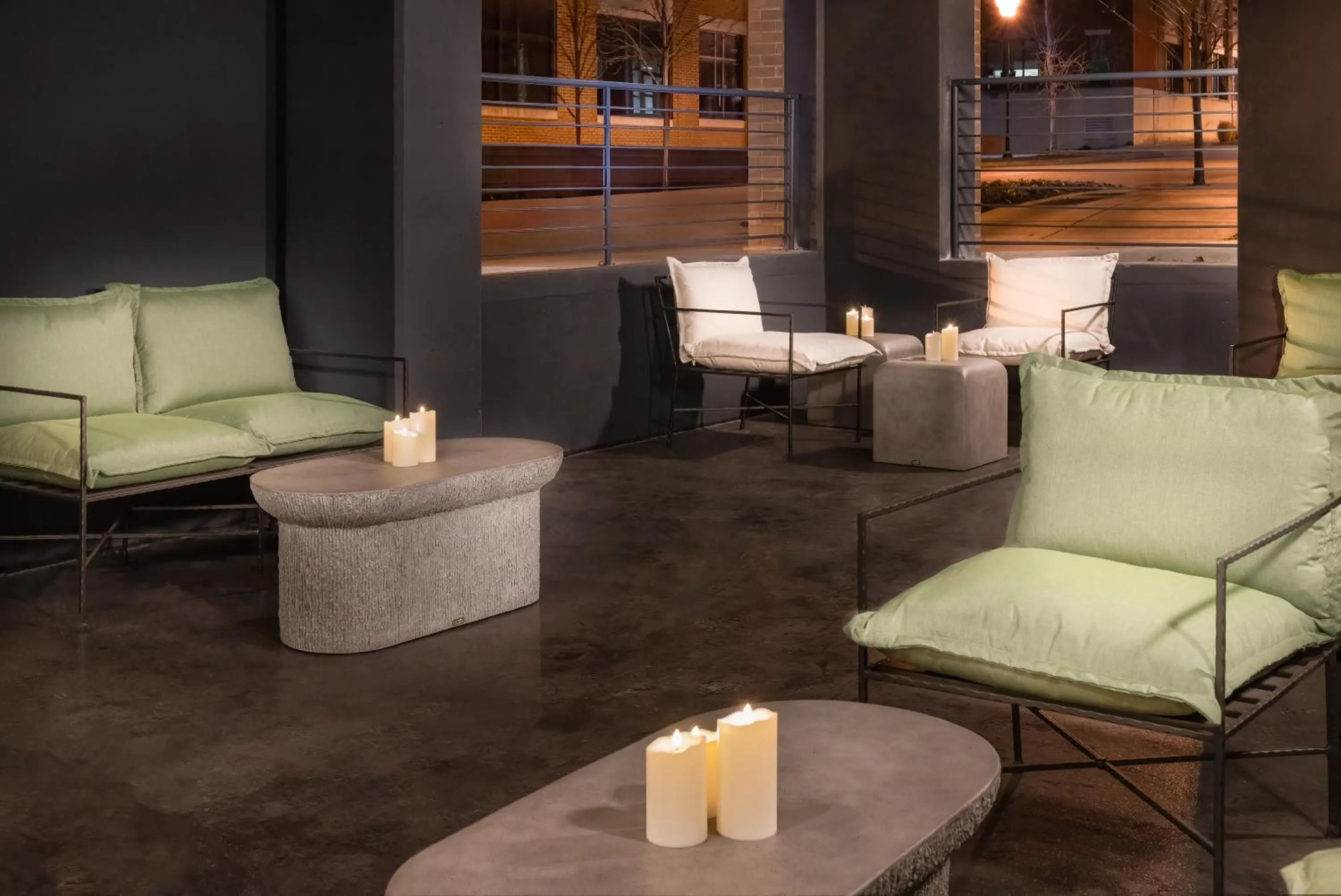 Patio in Hyatt Place Nashville/Green Hills