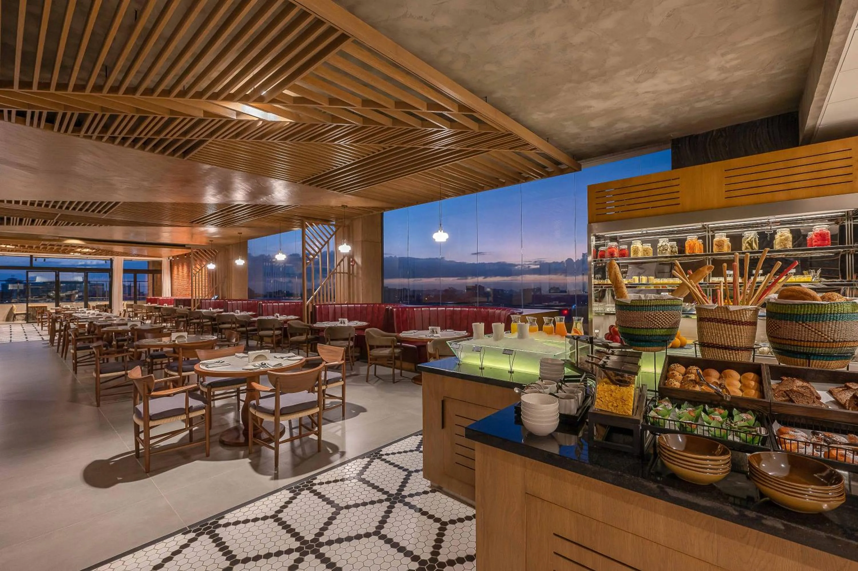 Restaurant/places to eat in Hyatt Regency Nairobi Westlands