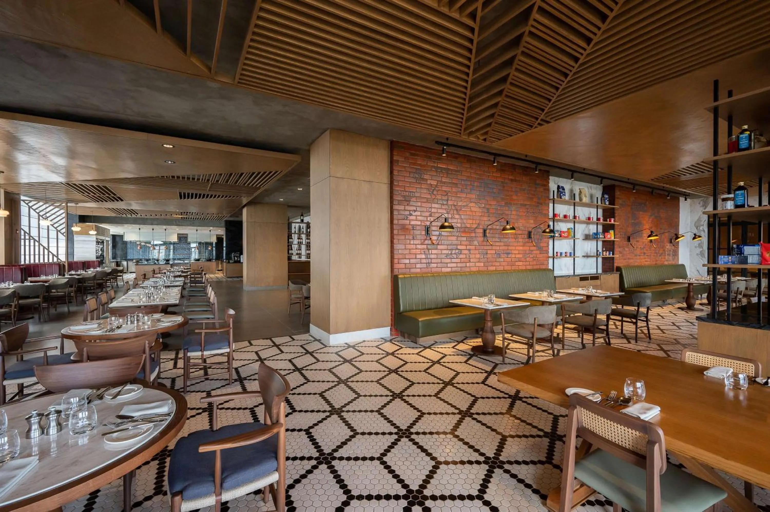 Restaurant/places to eat in Hyatt Regency Nairobi Westlands