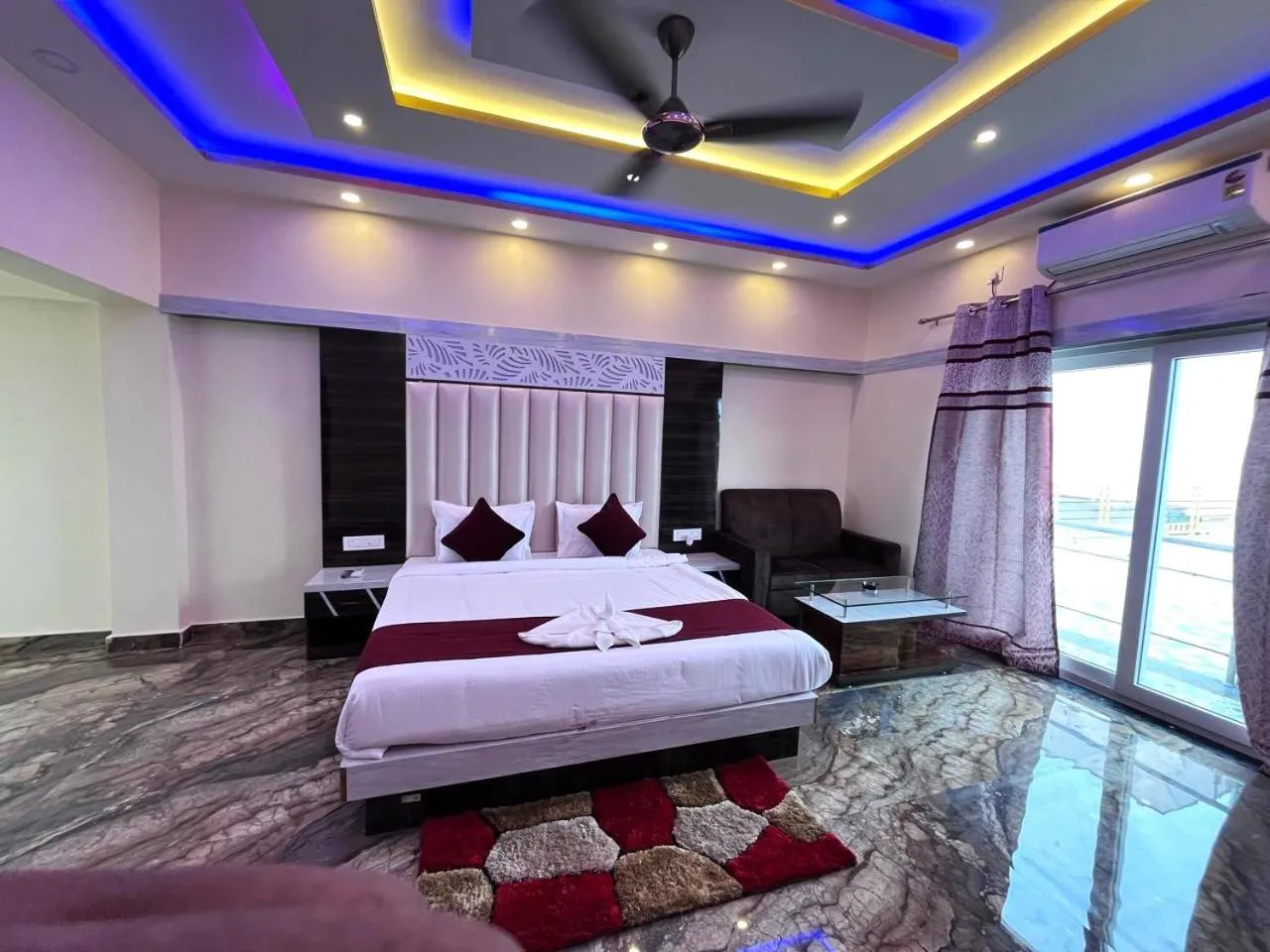 Bedroom in THE PELICAN BEACH RESORT