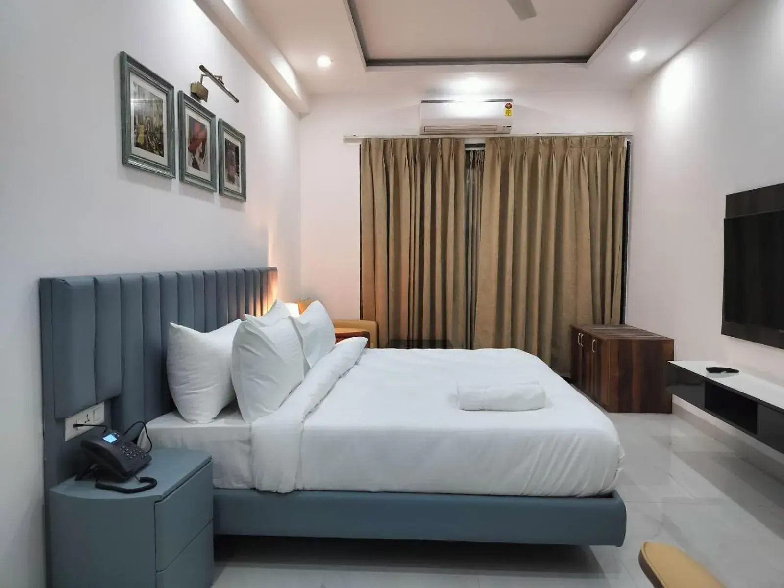 Bedroom, Bed in The Hoften Elite 32 Avenue, Sector 15, Gurugram Bedroom, Bed in The Hoften Elite 32 Avenue, Sector 15, Gurugram