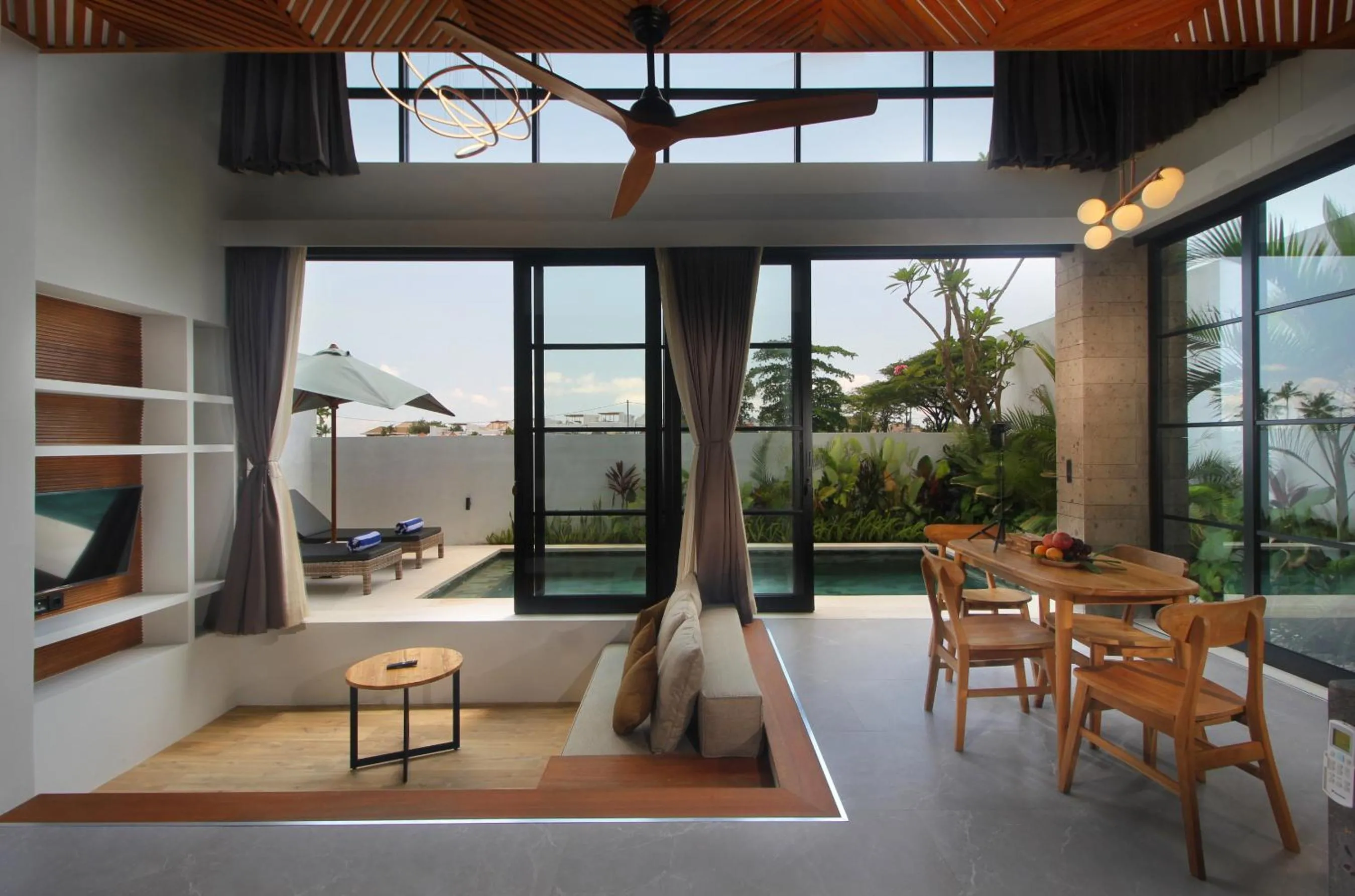 Deluxe Double Room in Nesara Villa