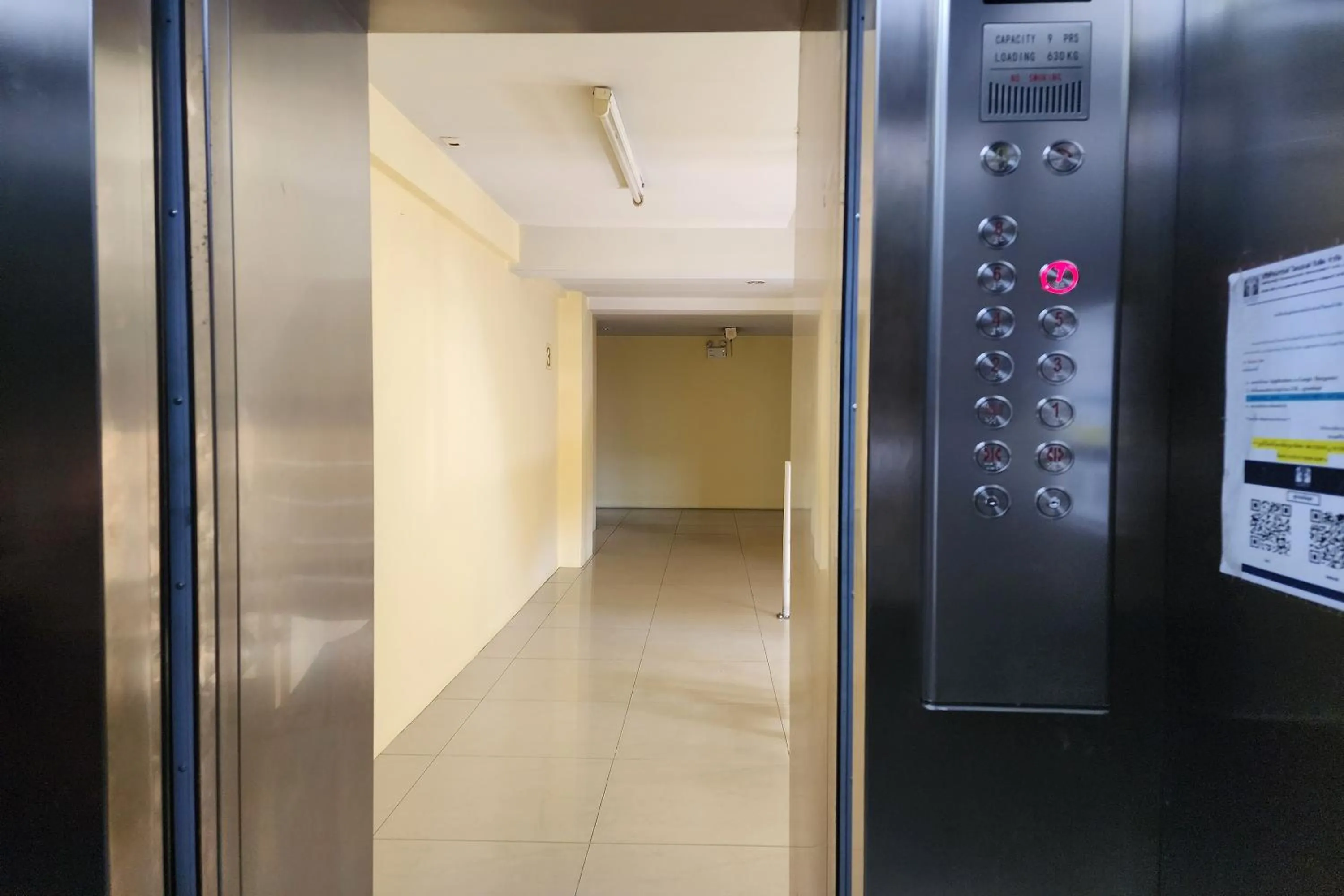 elevator in ONE Residence
