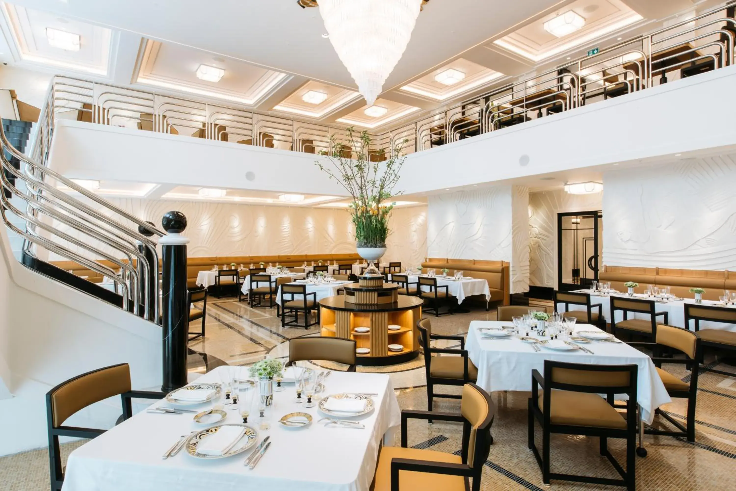 Restaurant/places to eat in Dinamo Hotel Baku Restaurant/places to eat in Dinamo Hotel Baku