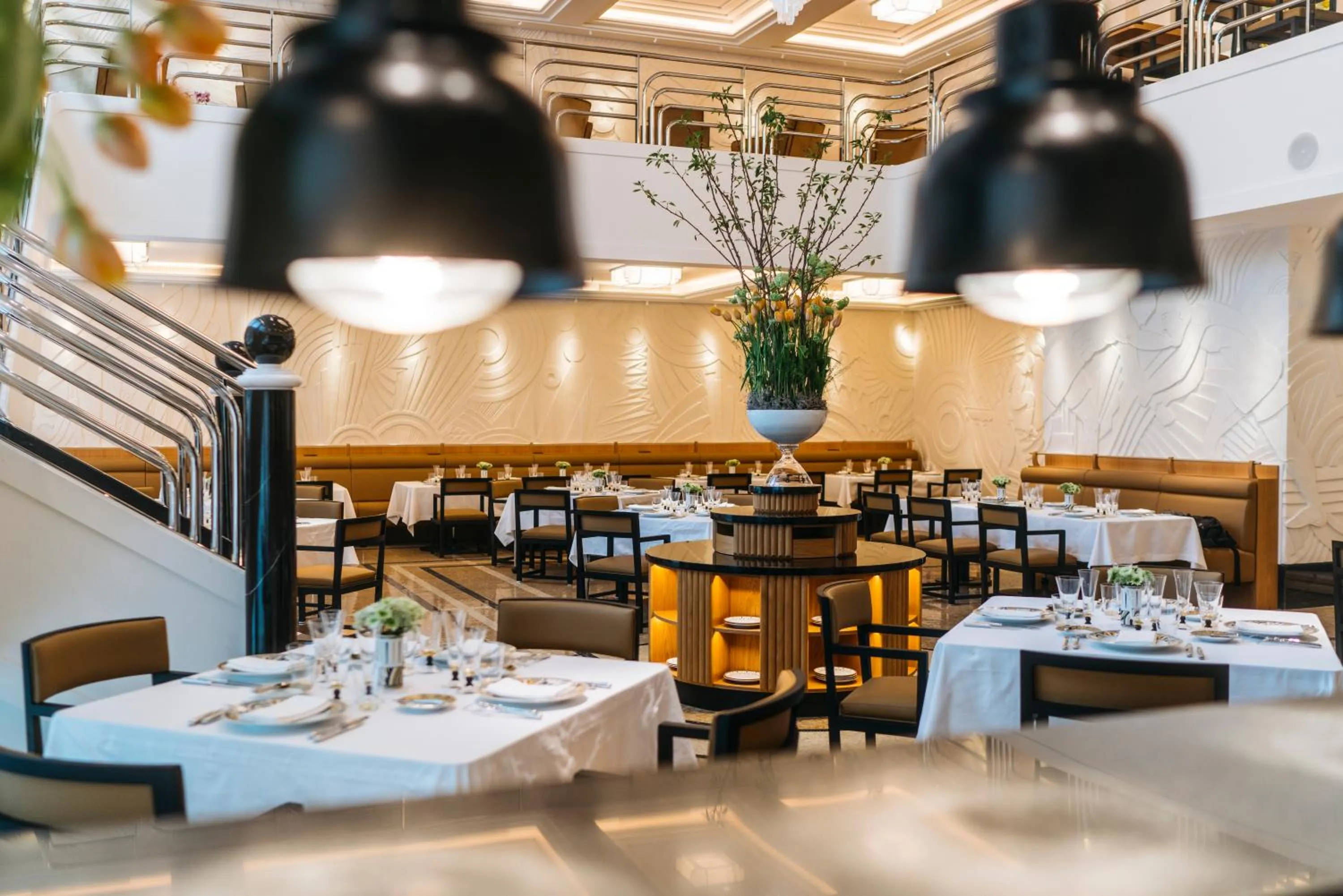 Restaurant/places to eat in Dinamo Hotel Baku