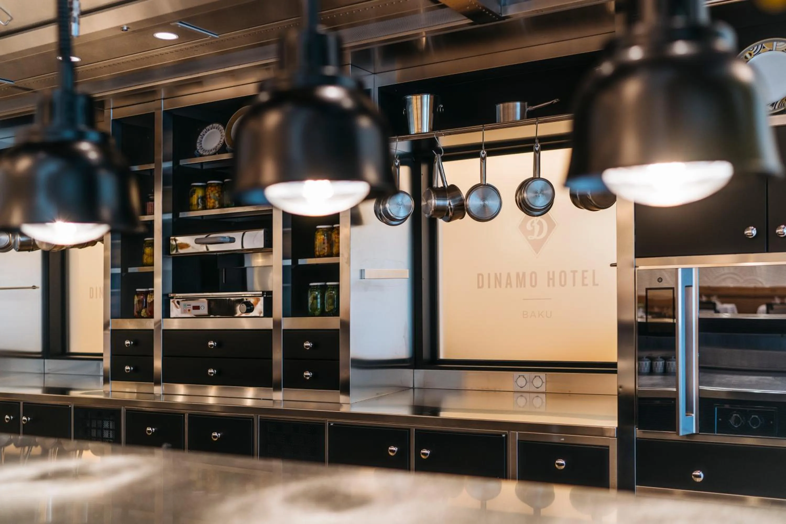 Restaurant/places to eat in Dinamo Hotel Baku