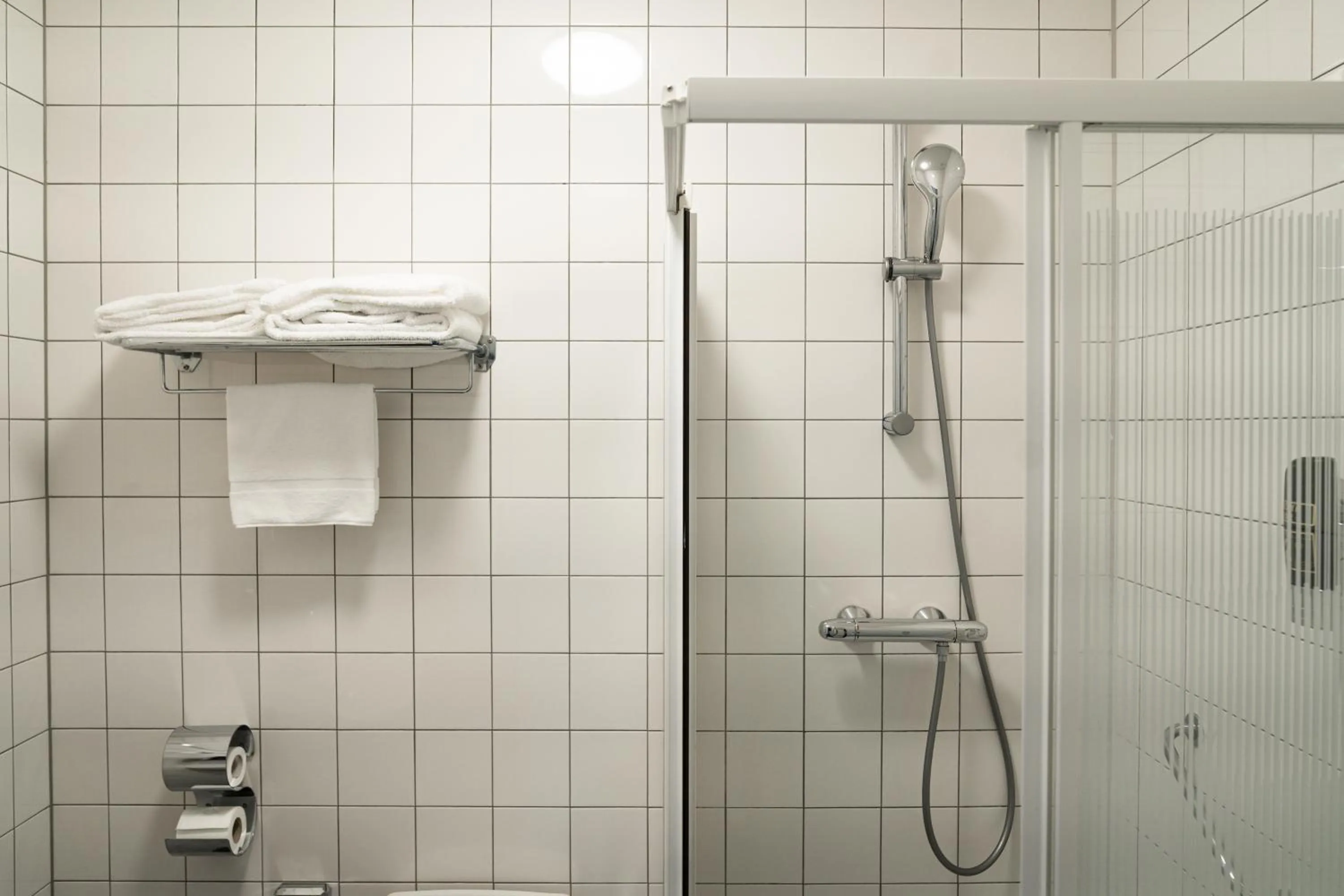 Bathroom in Het Hart van Weesp