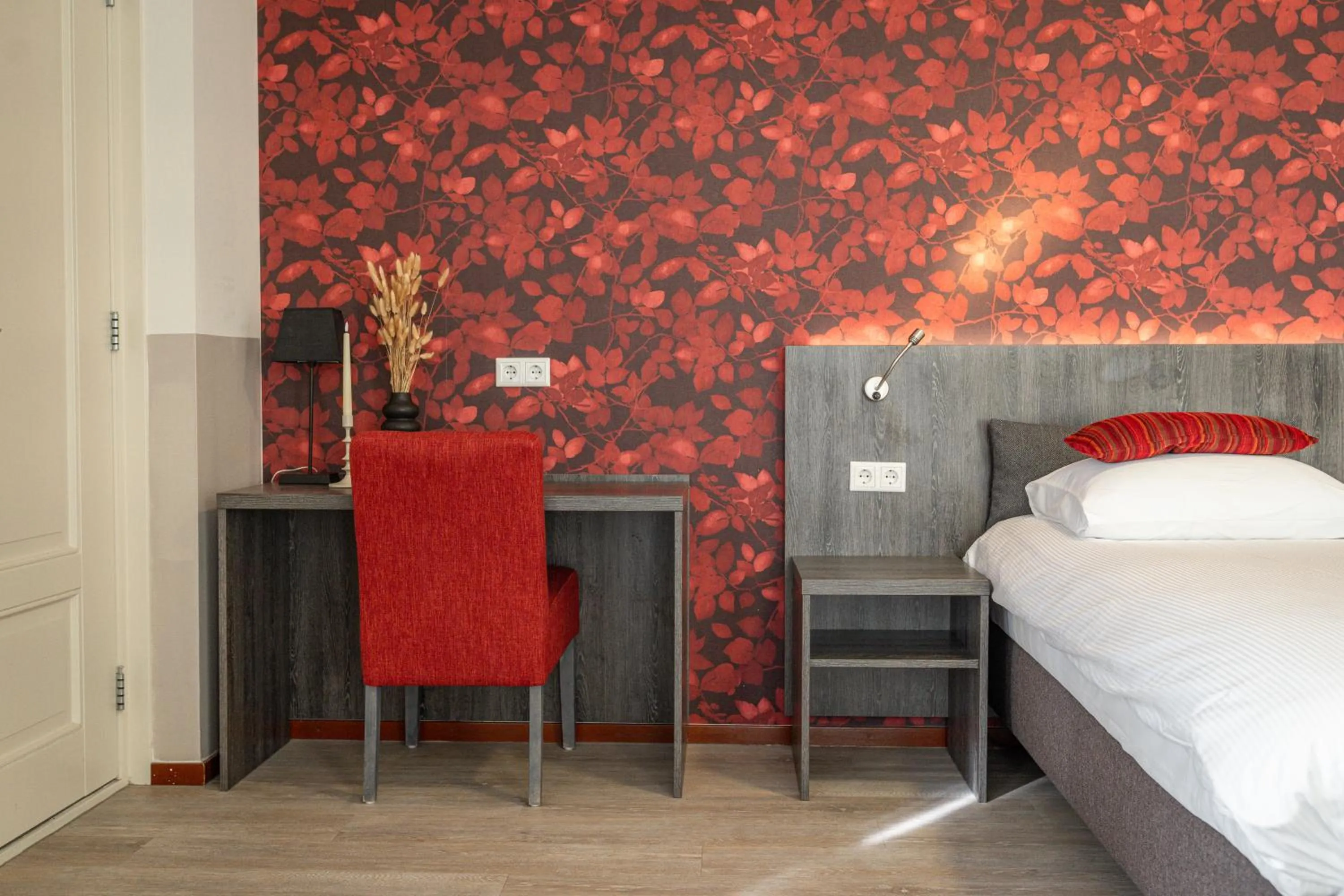 Bedroom, Bed in Het Hart van Weesp