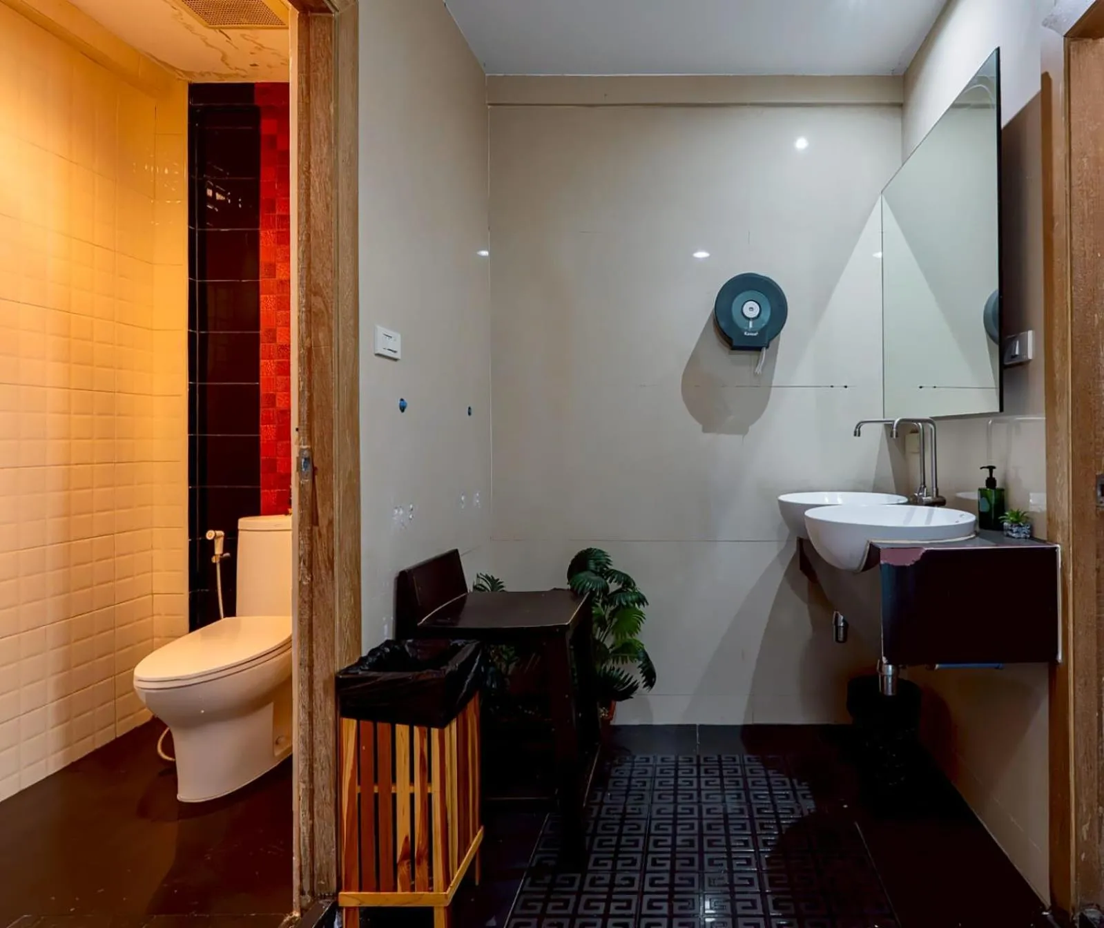 Bathroom in BM Loft On Nut & Massage