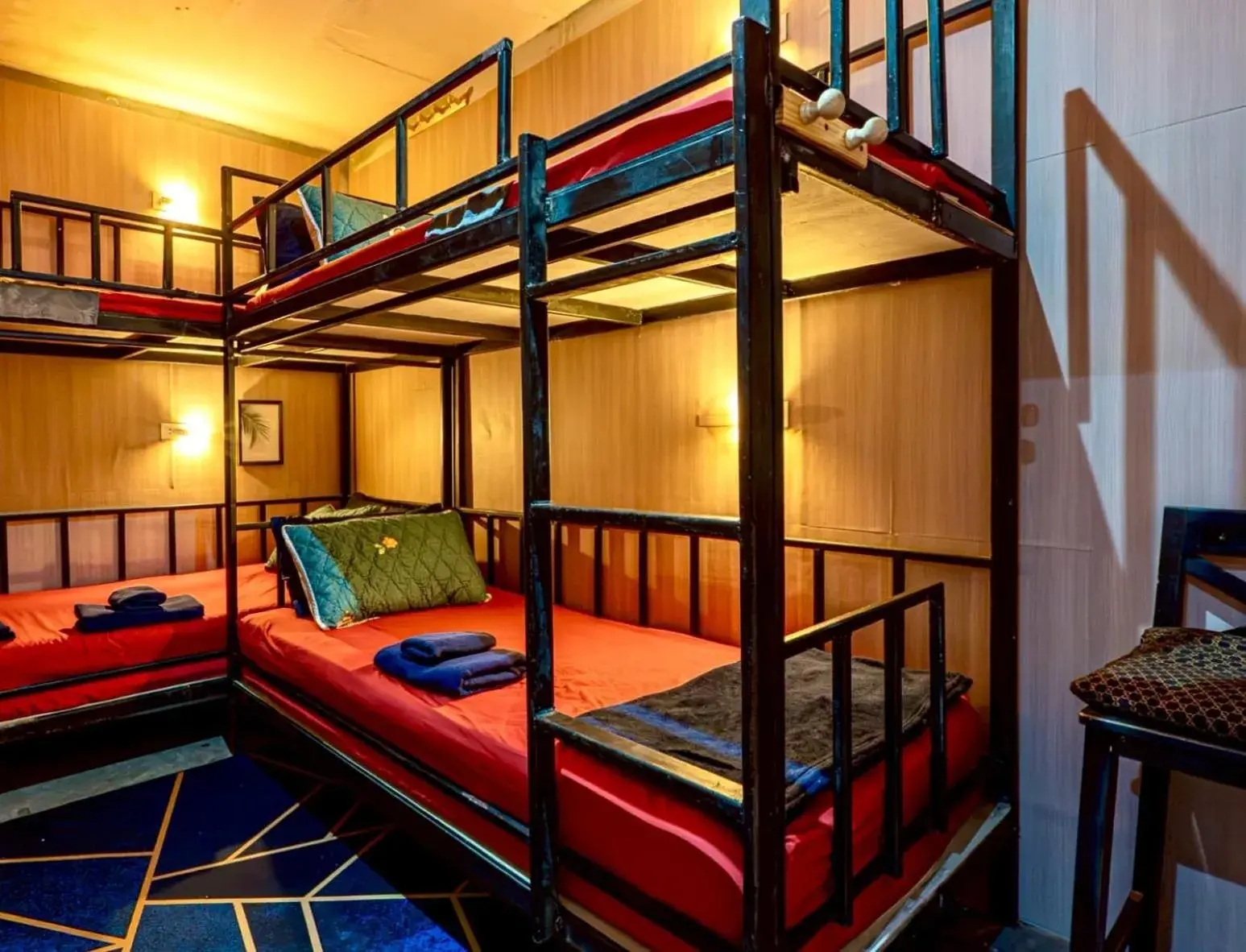 Bed in 4-Bed Dormitory Room in BM Loft On Nut & Massage Bed in 4-Bed Dormitory Room in BM Loft On Nut & Massage
