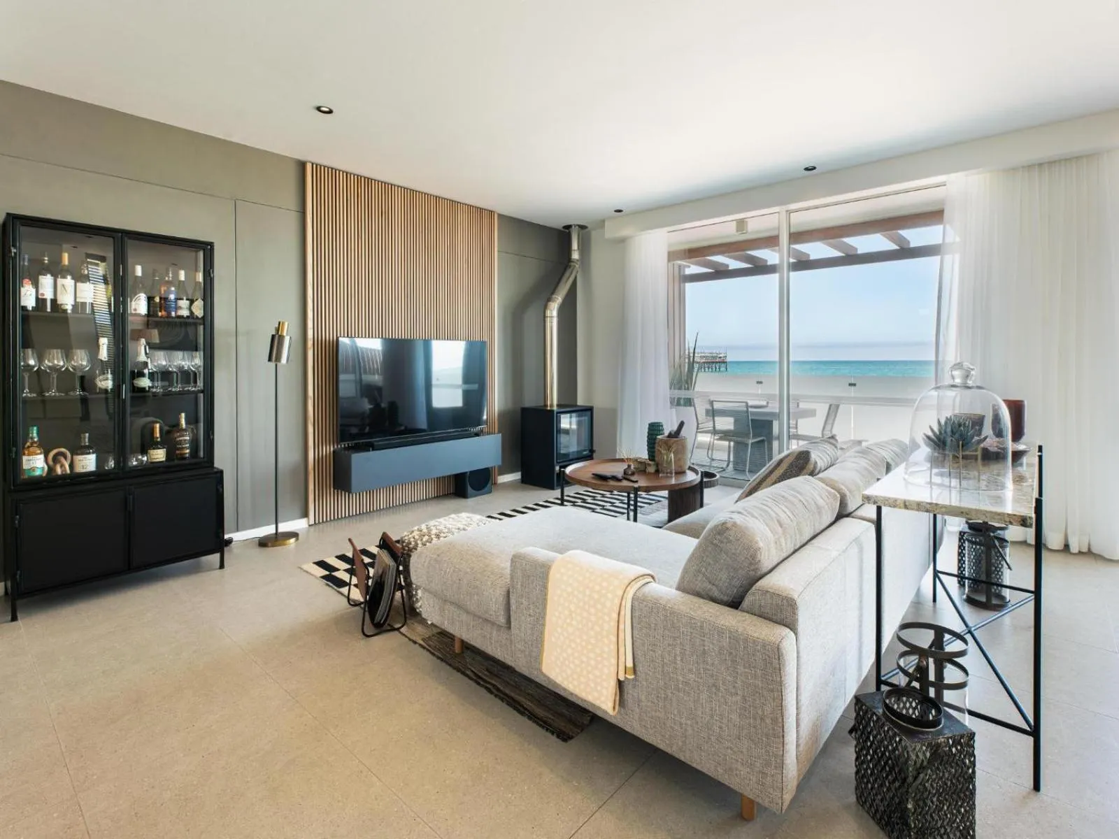 TV and multimedia, Bed in The Pearls Swakopmund