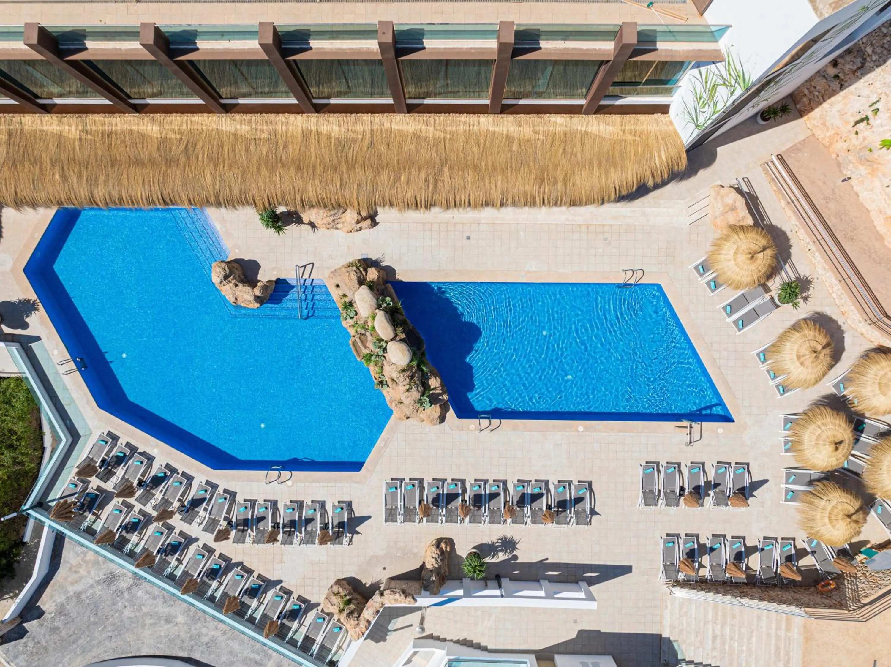 Swimming pool in MarSenses Ferrera Blanca Hotel - Adults Only