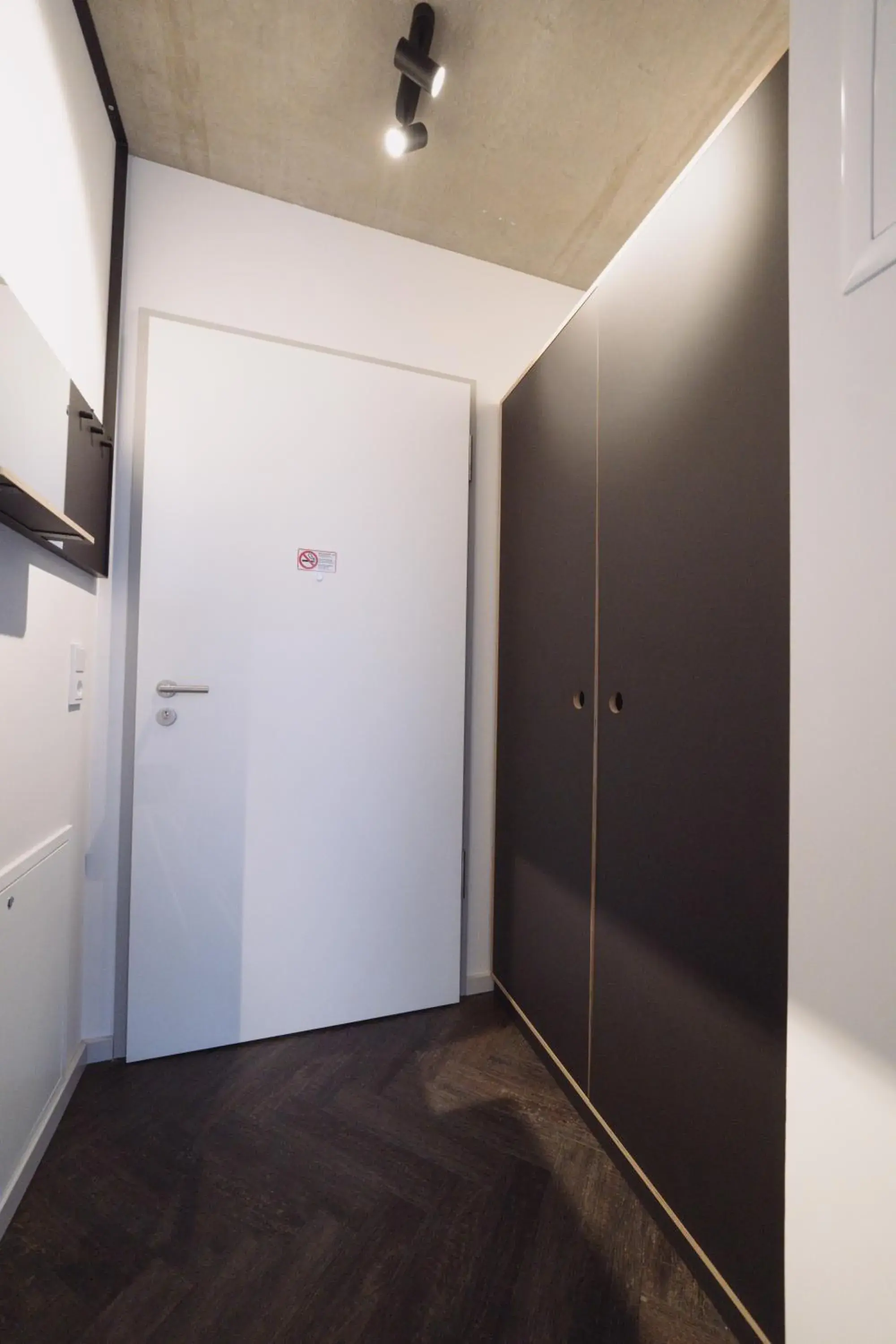 Facade/entrance in NEOApartments Facade/entrance in NEOApartments