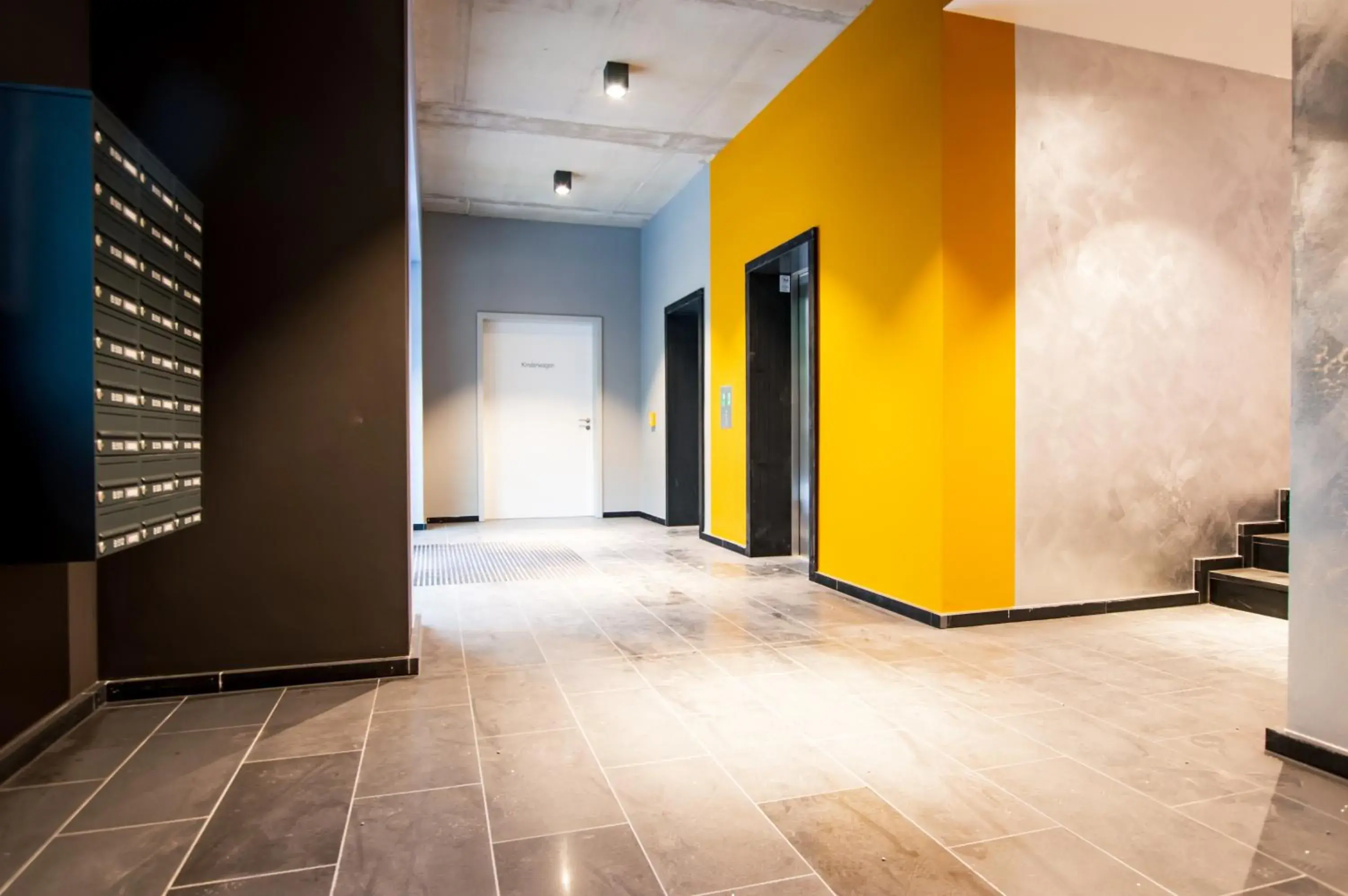 Facade/entrance in NEOApartments Facade/entrance in NEOApartments