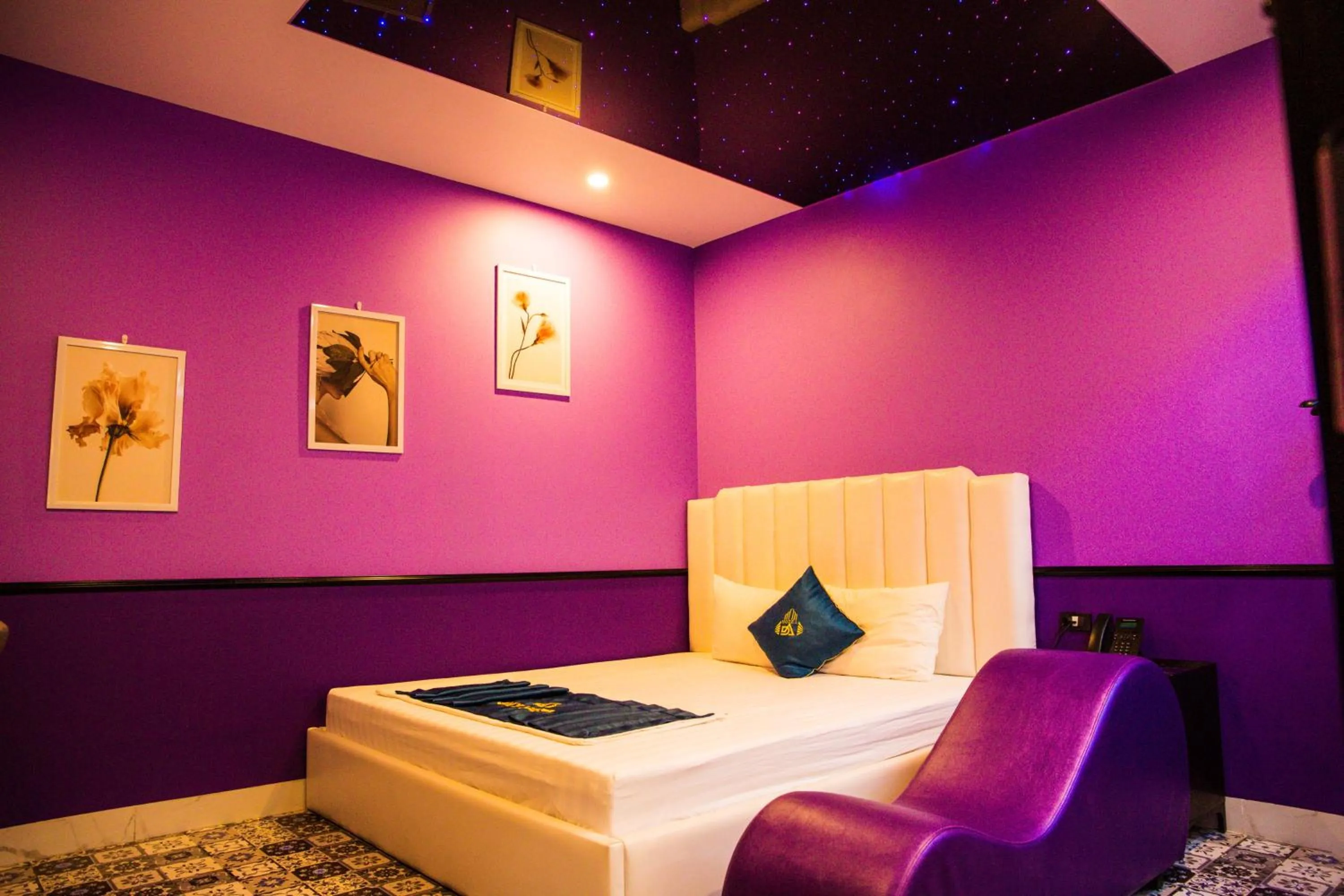 Bedroom, Bed in Sky Hotel Bắc Giang