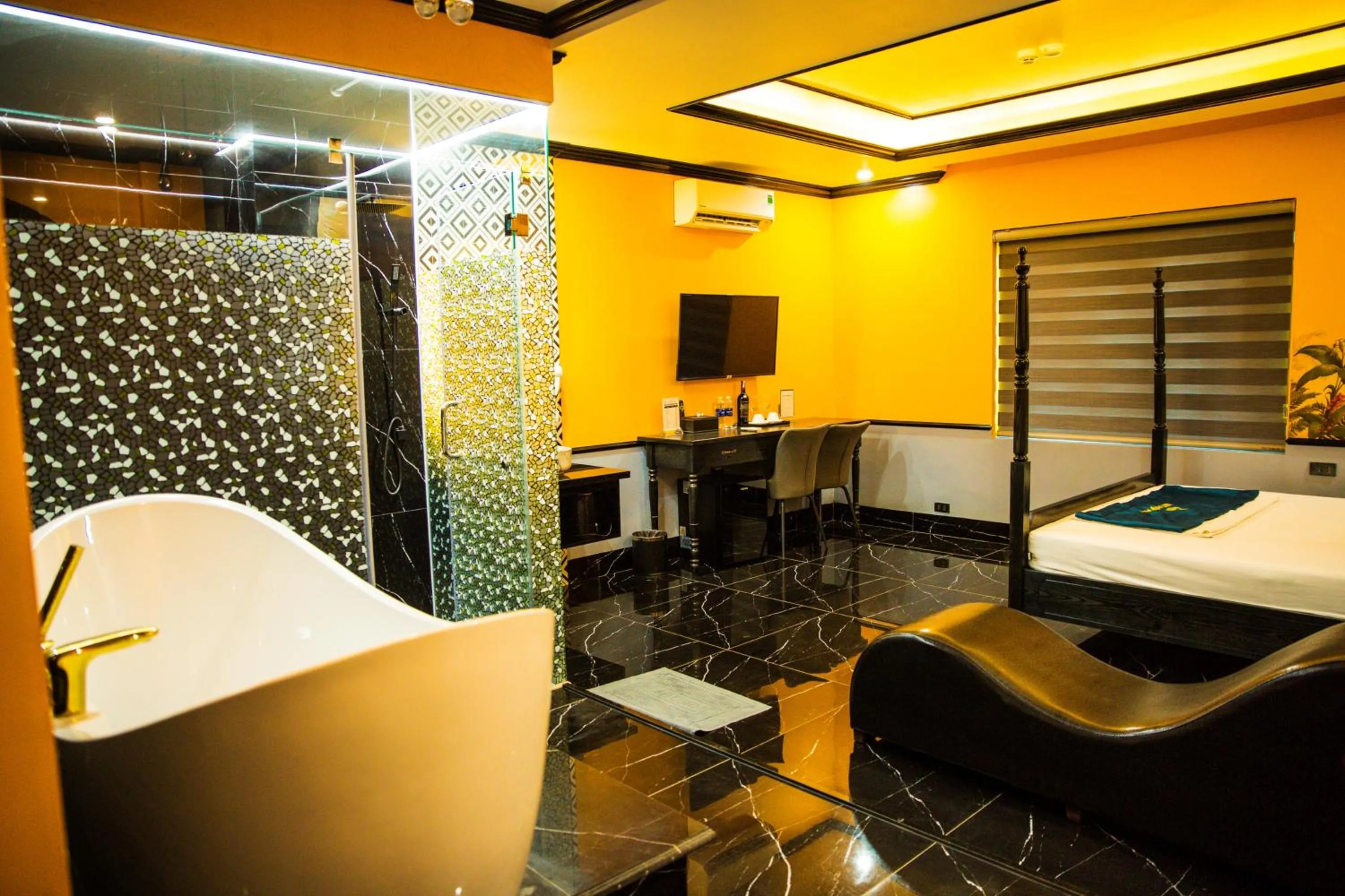 Bedroom, Bed in Sky Hotel Bắc Giang