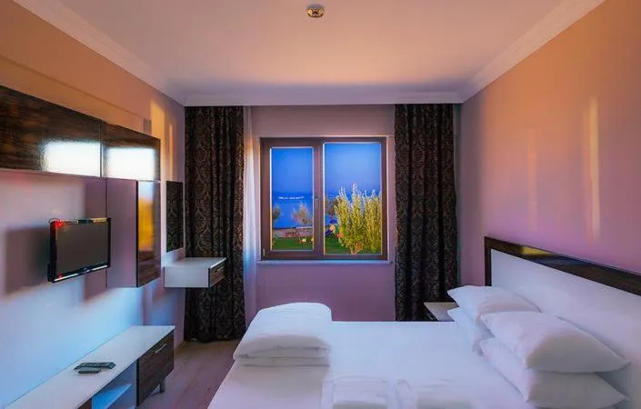Bedroom in JURA HOTELS ALTINOLUK THERMAL
