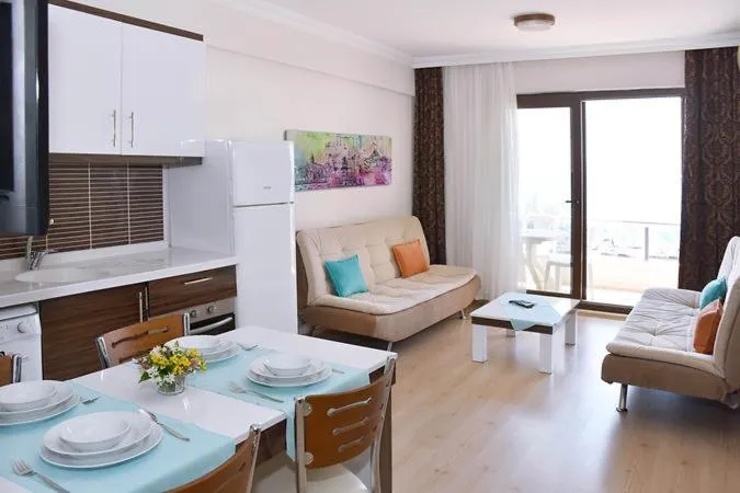 Kitchen or kitchenette in JURA HOTELS ALTINOLUK THERMAL