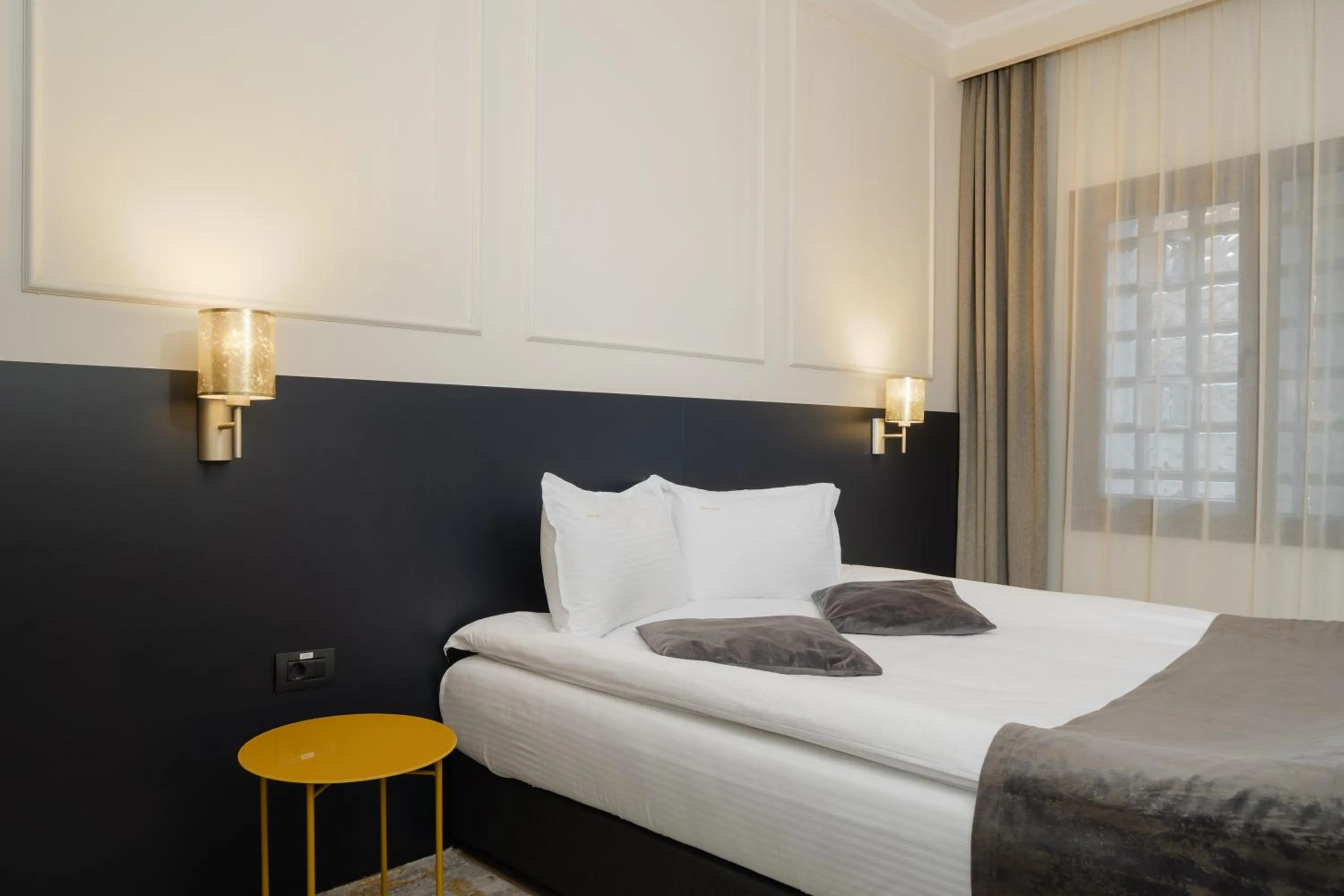 Bedroom, Bed in Hotel Atria