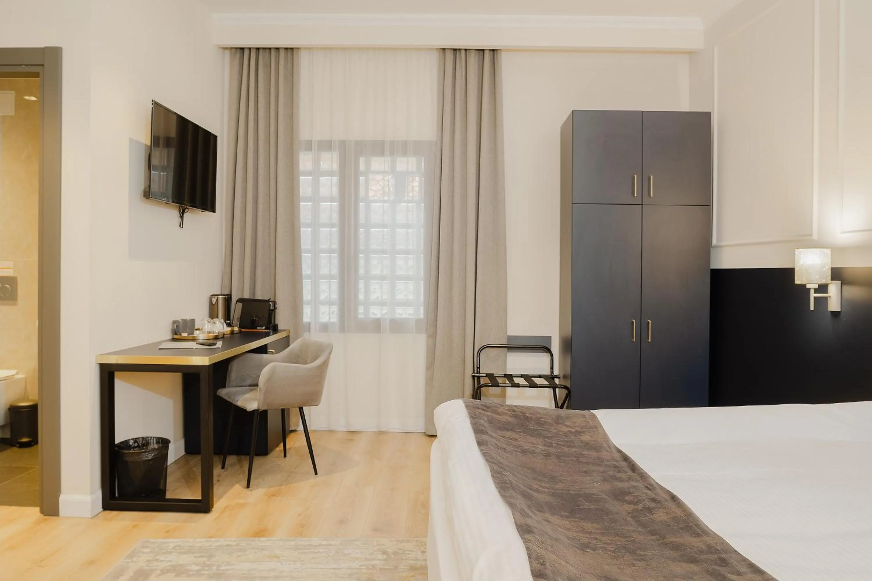 Photo of the whole room, Bed in Hotel Atria