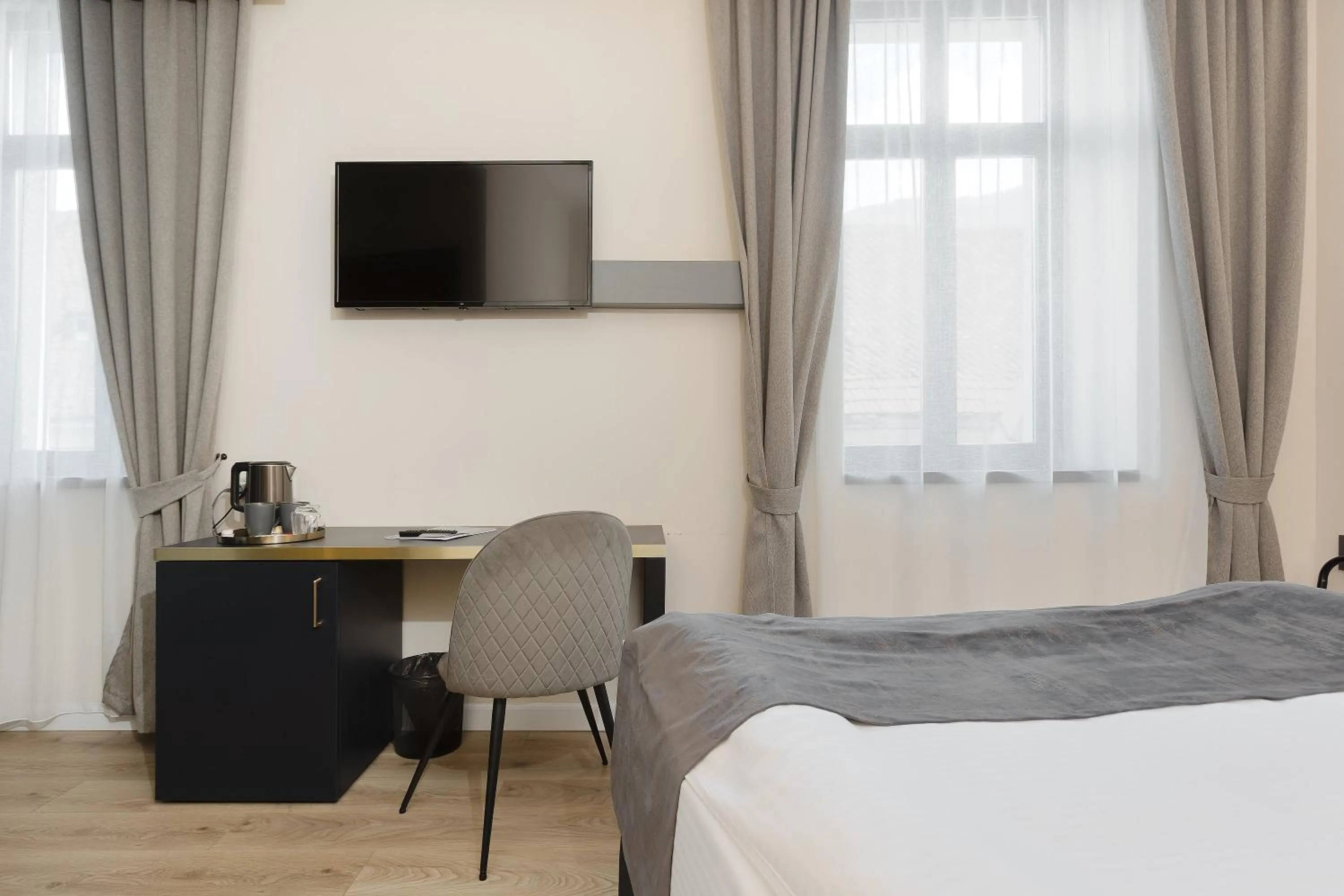 Bedroom, Bed in Hotel Atria