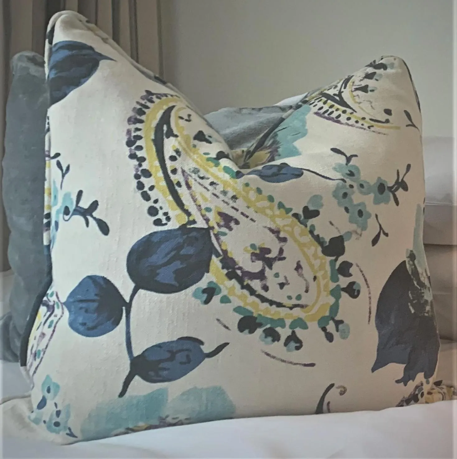 Bed in Hotel Wroxham