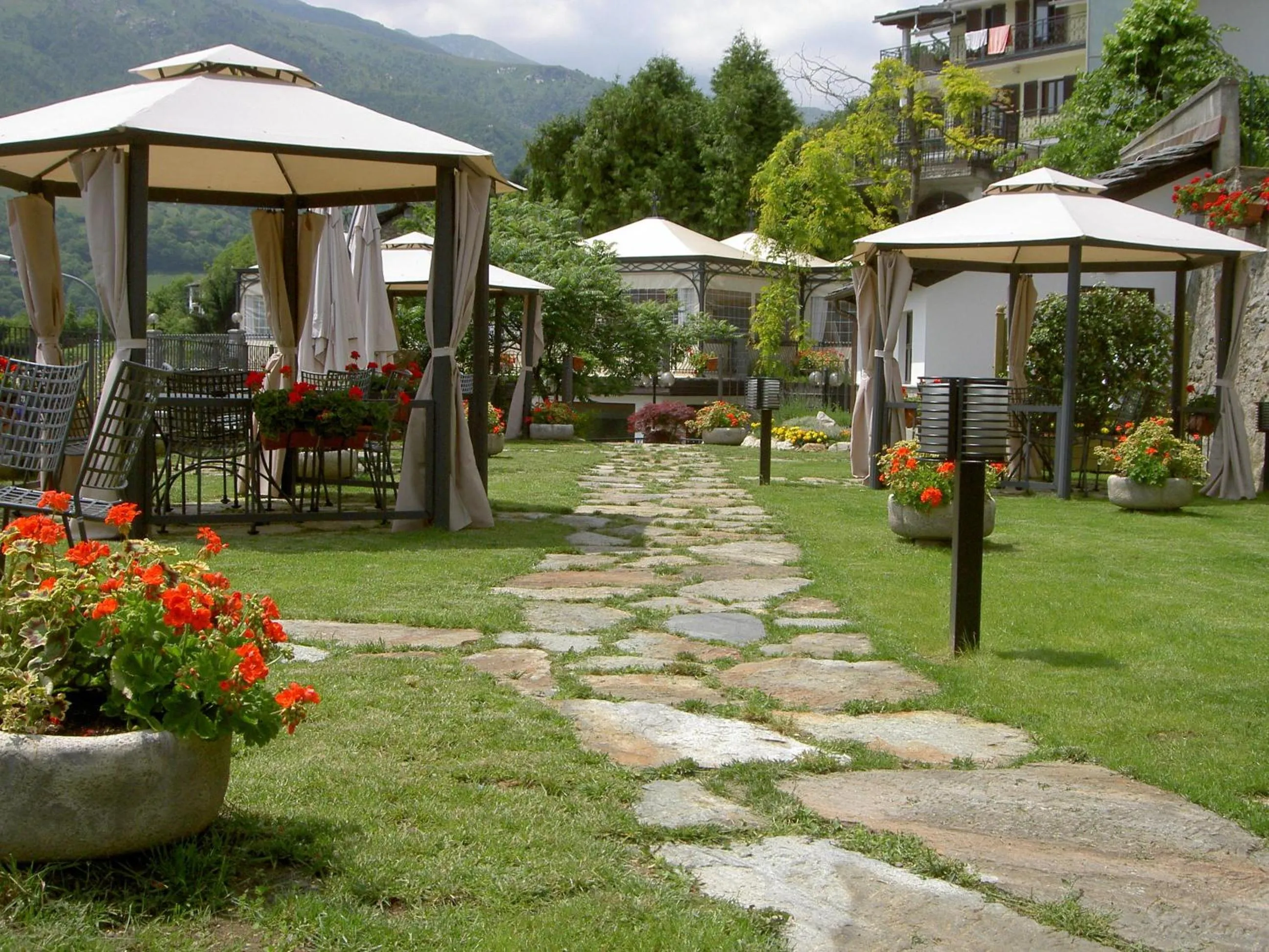 Facade/entrance in Albergo Miniere