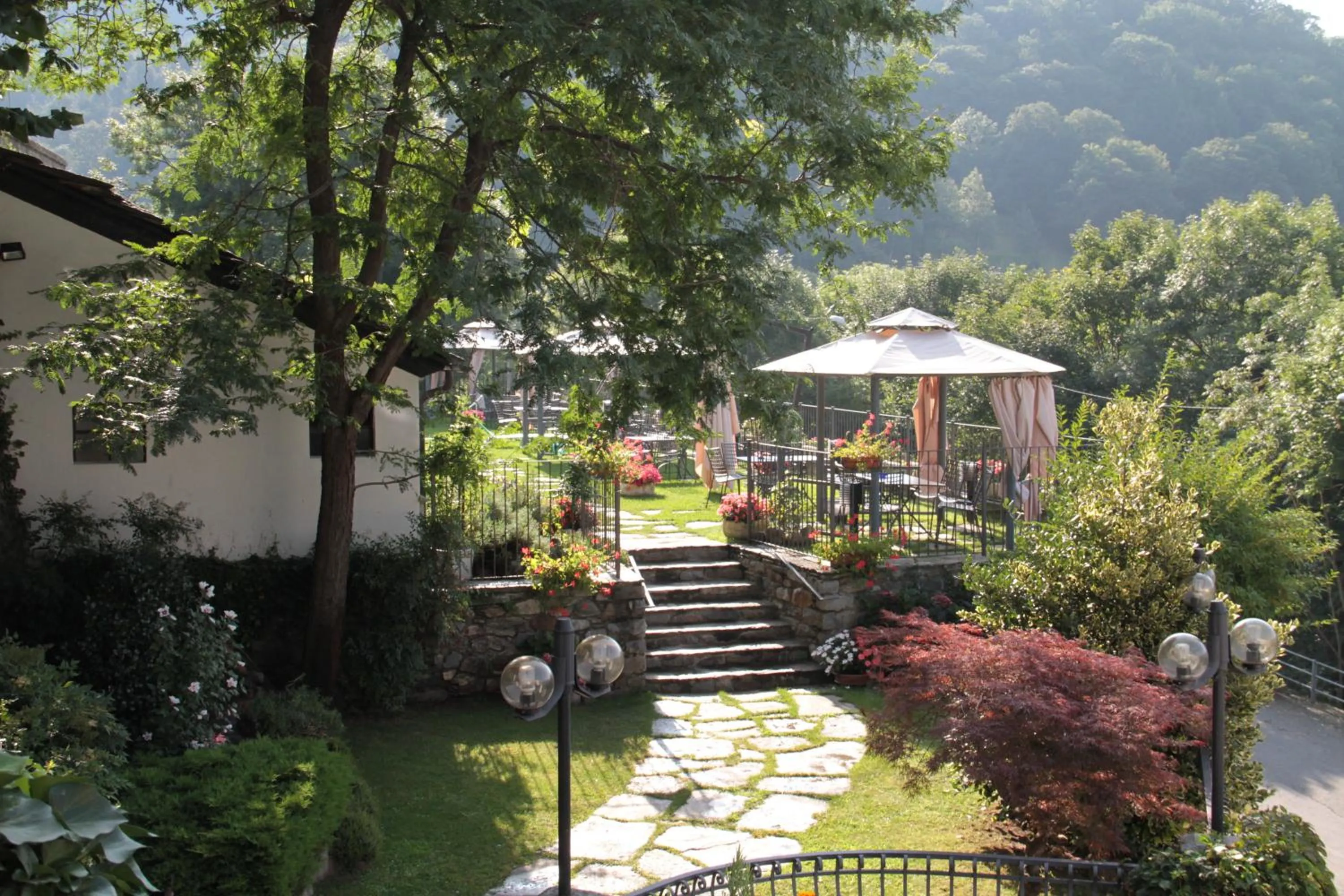 Facade/entrance in Albergo Miniere