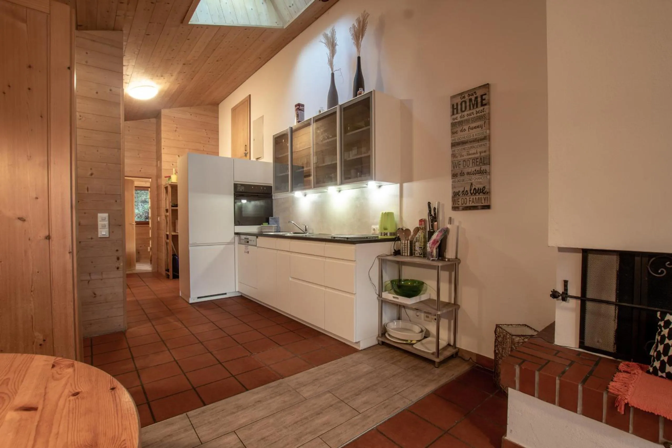 Kitchen or kitchenette in Lake and Mountain View