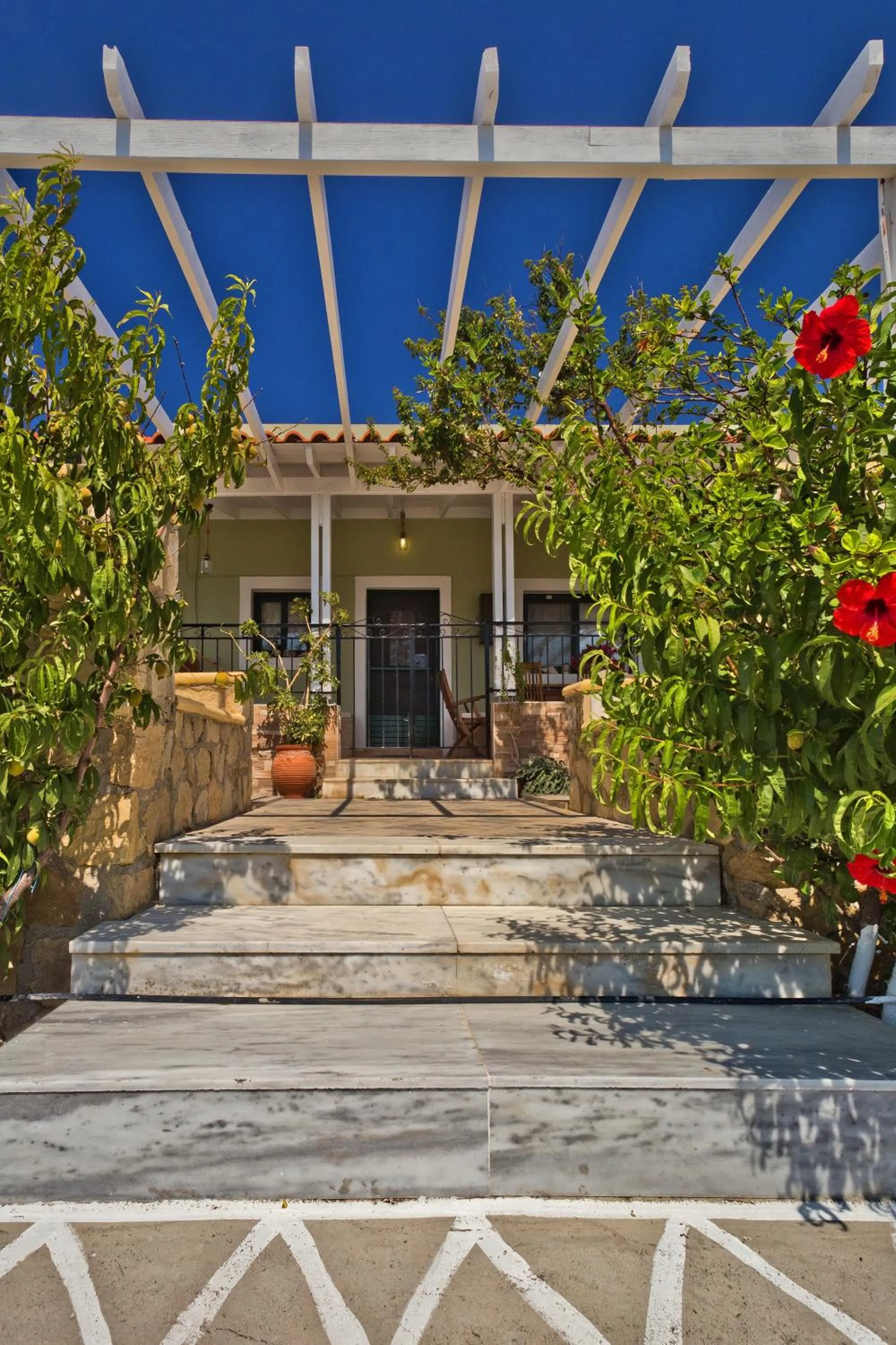 Property building in Villa Ntora