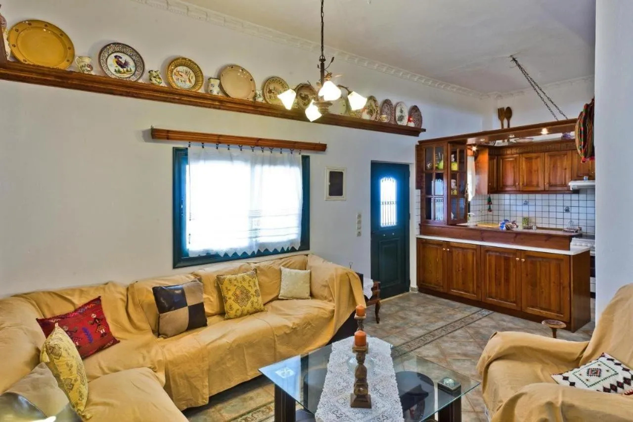 Property building in Villa Ntora