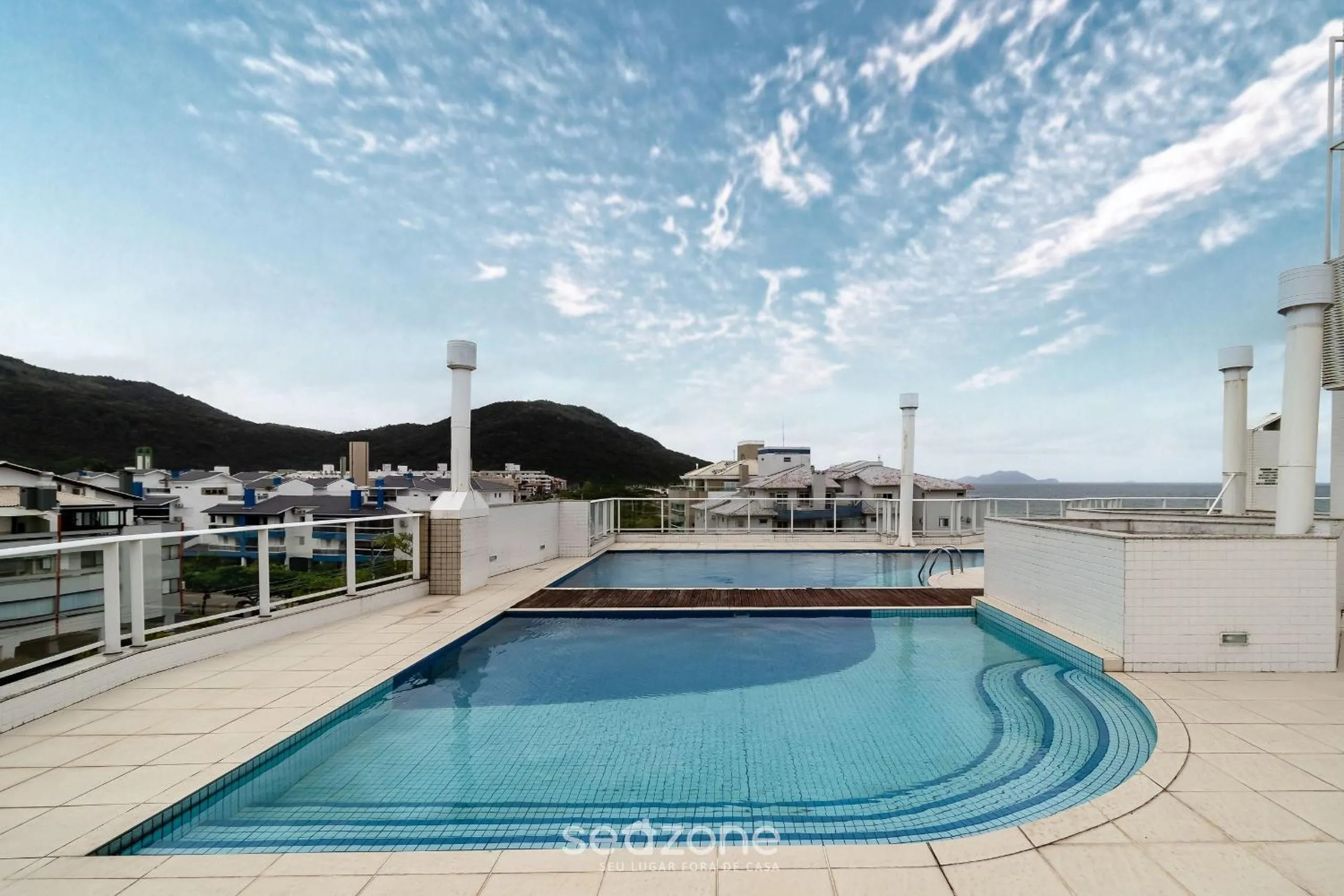 Swimming pool in Condomínio Pé na Areia c/ Piscina em Florianópolis - EAR