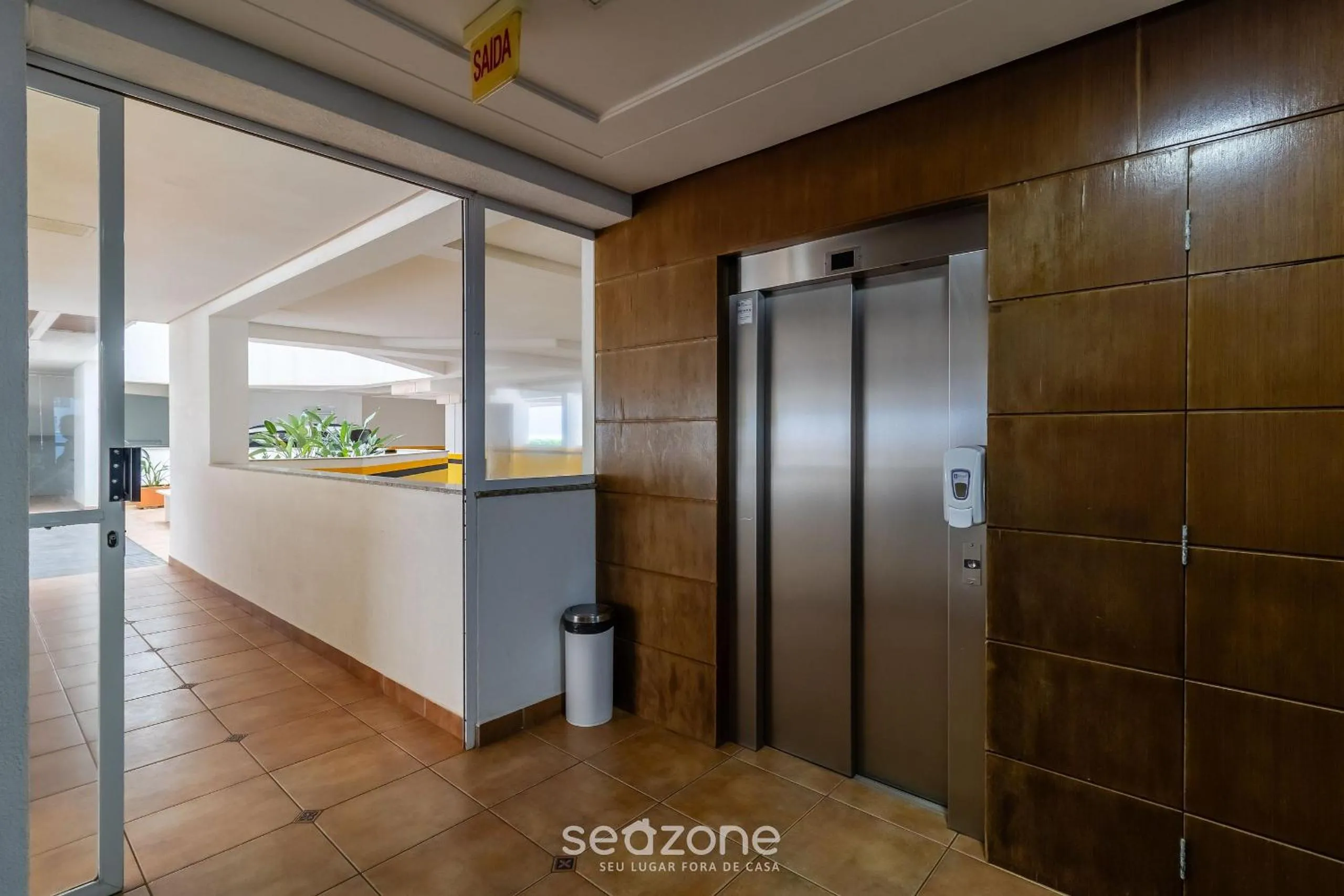 Off site in Condomínio Pé na Areia c/ Piscina em Florianópolis - EAR