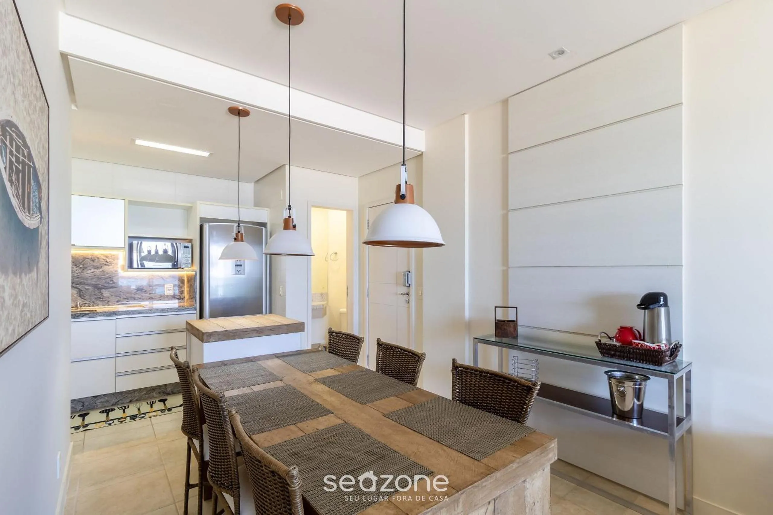 Dining area in Condomínio Pé na Areia c/ Piscina em Florianópolis - EAR