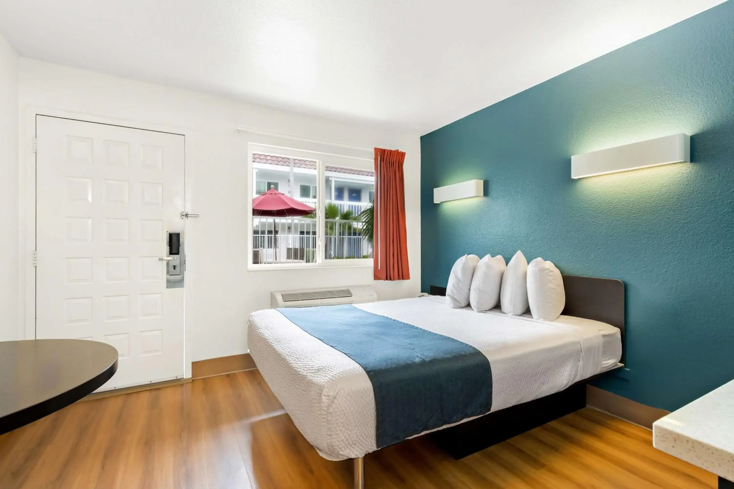 Photo of the whole room, Bed in Studio 6 Suites Carpinteria, CA Santa Barbara South Photo of the whole room, Bed in Studio 6 Suites Carpinteria, CA Santa Barbara South