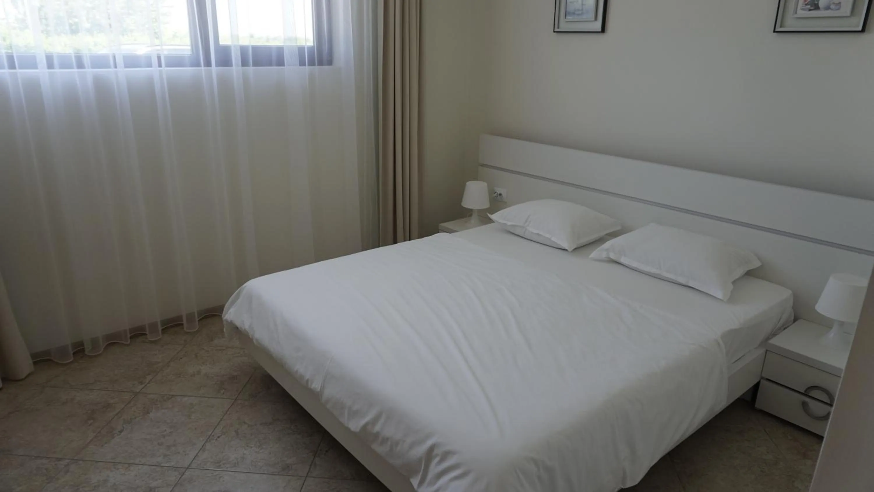 Bedroom, Bed in Calithea Complex