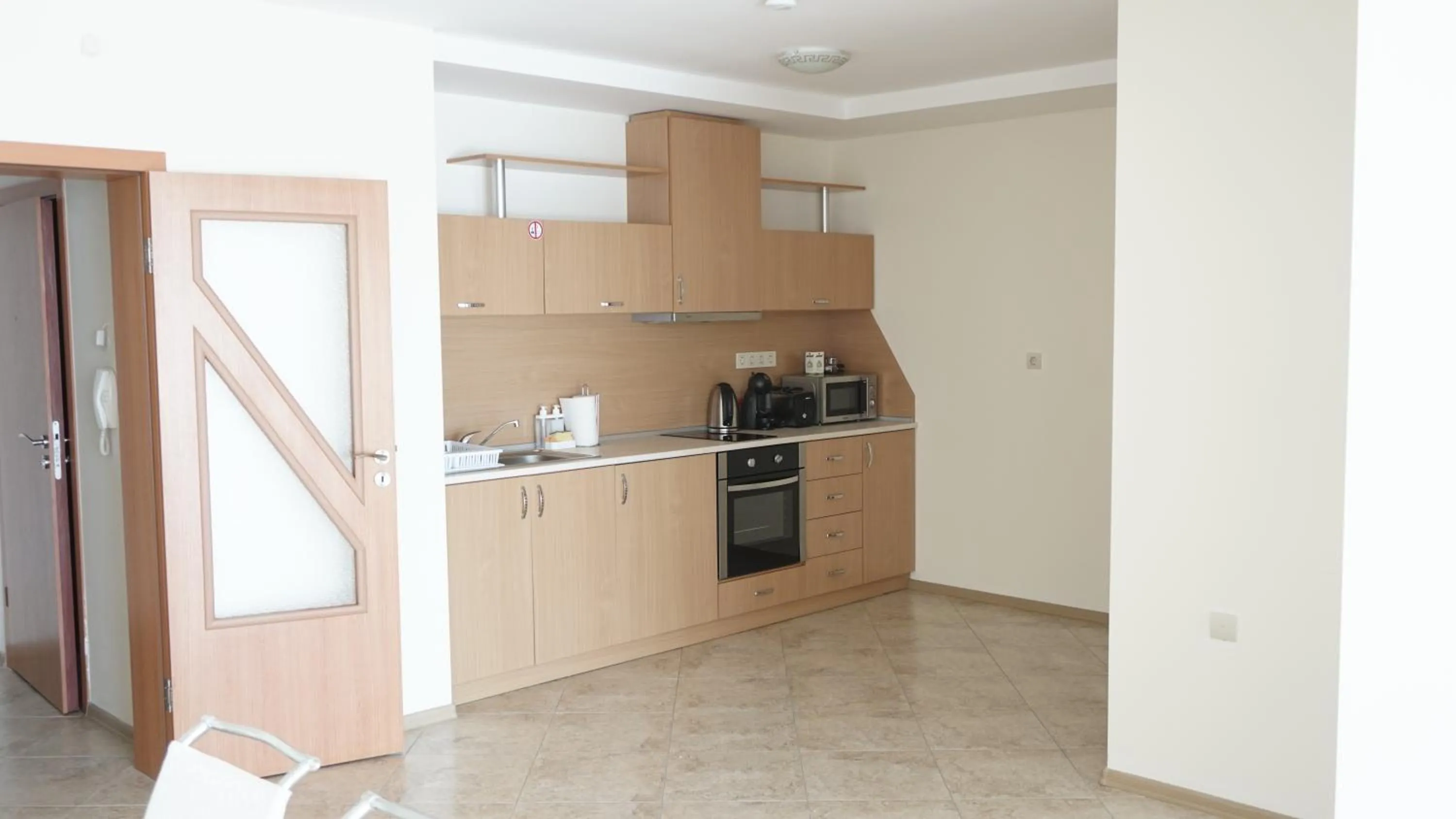 Kitchen or kitchenette in Calithea Complex