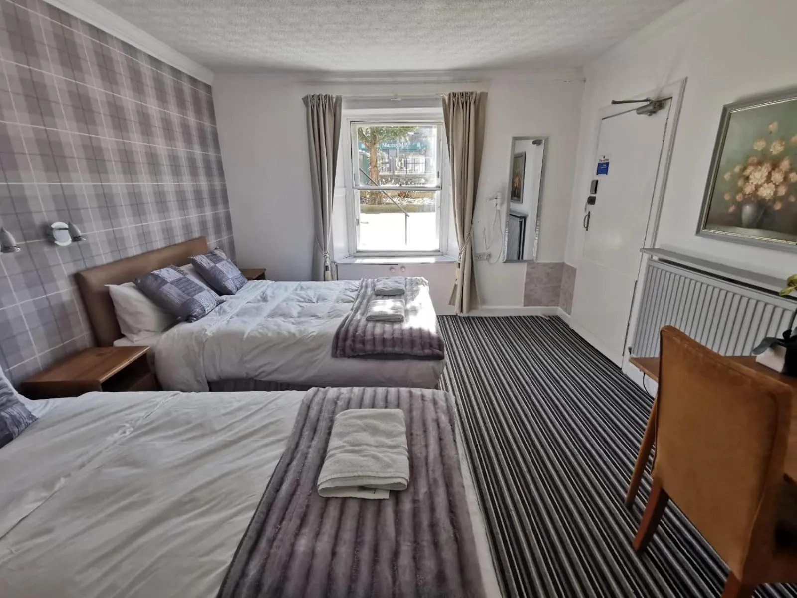 Bedroom, Bed in Edinburgh Rays Guest House