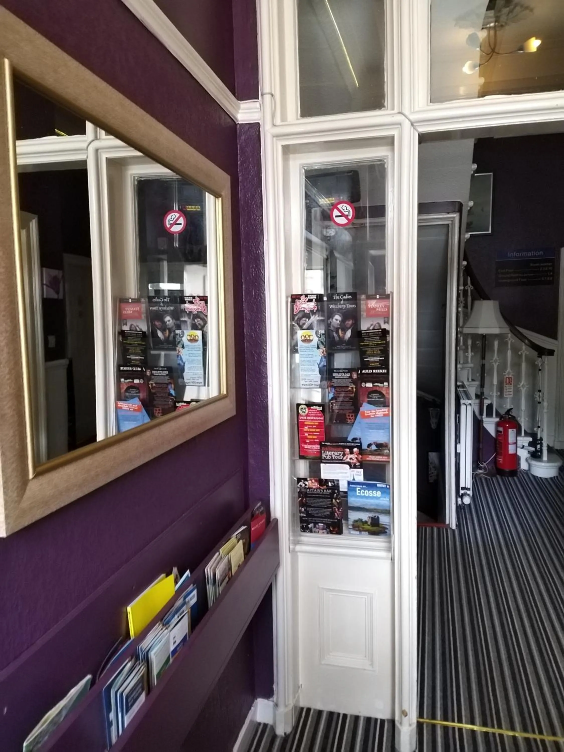 Lounge or bar in Edinburgh Rays Guest House