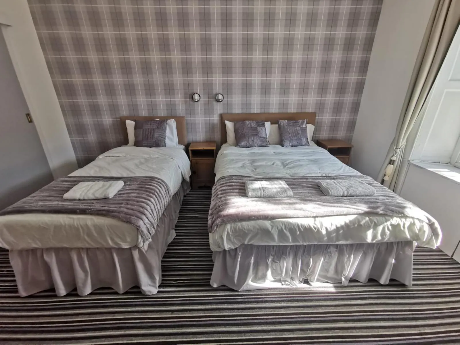 Bedroom, Bed in Edinburgh Rays Guest House