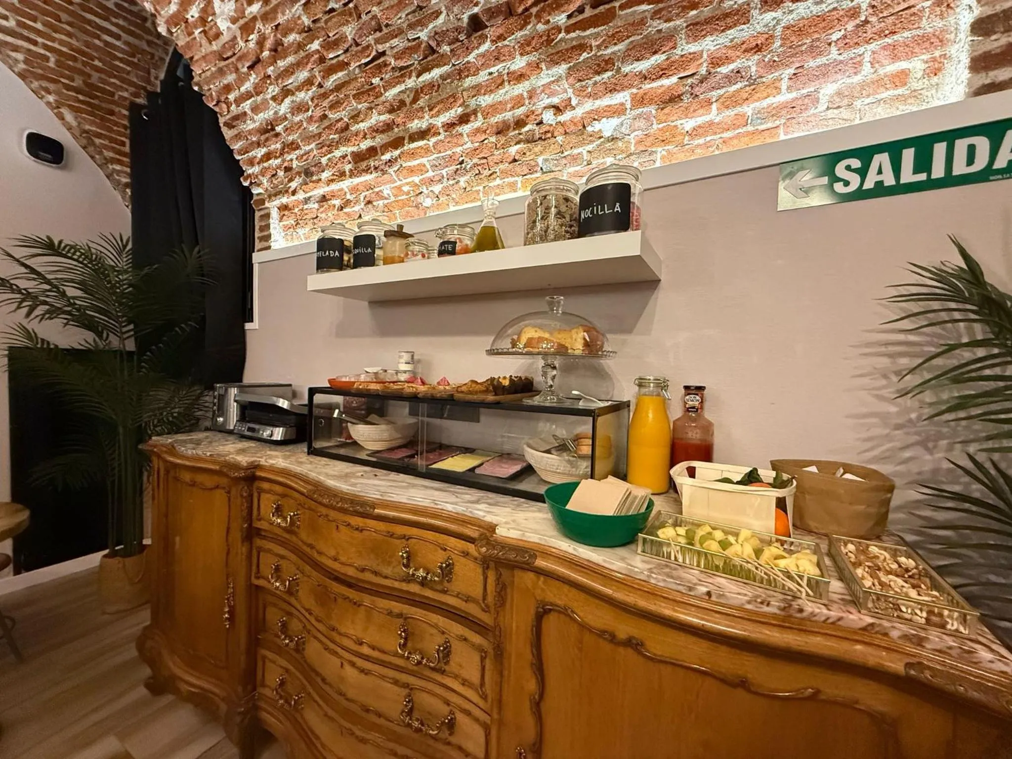 Breakfast in CC Opera Suites