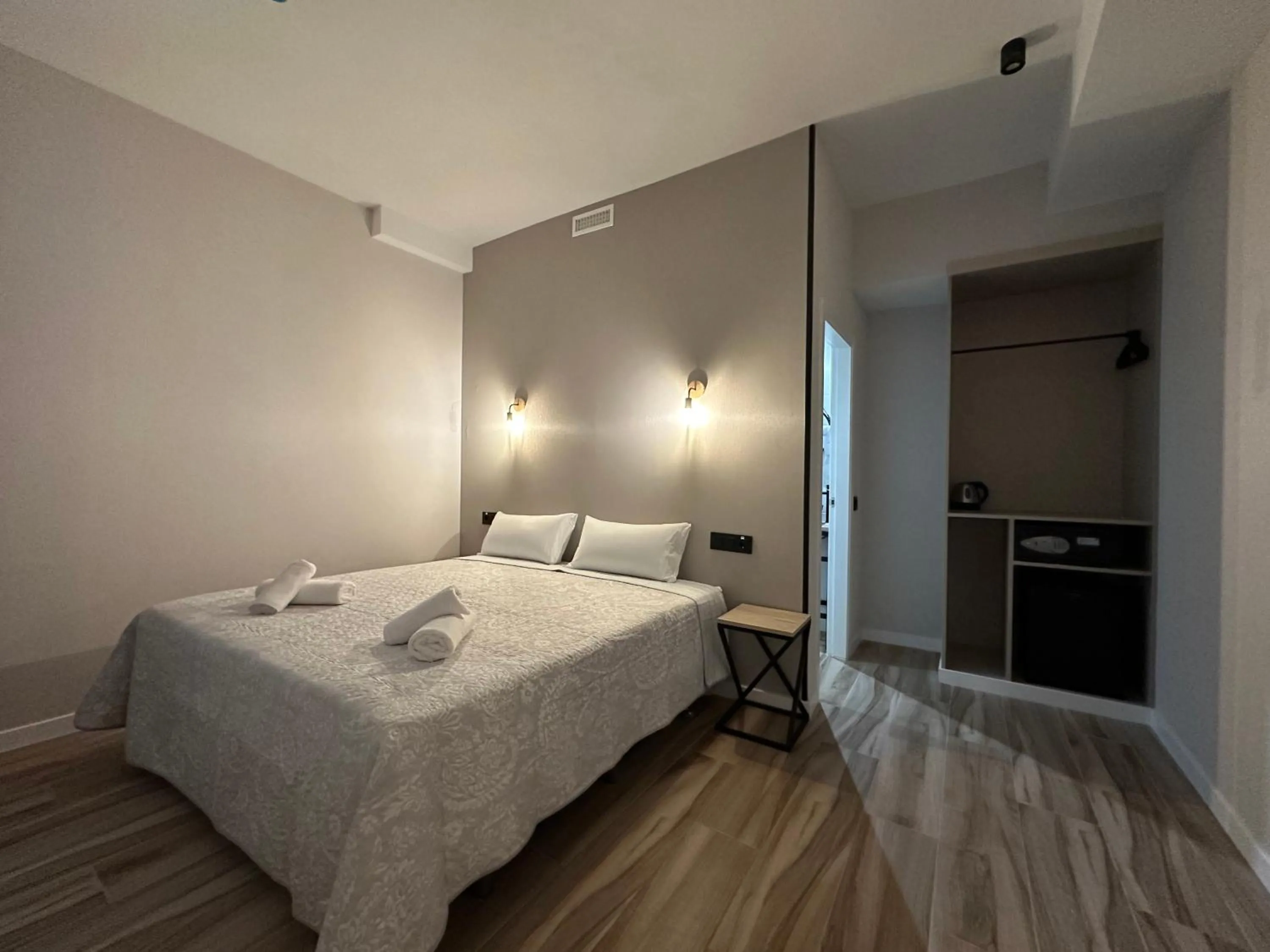 Bedroom, Bed in CC Opera Suites