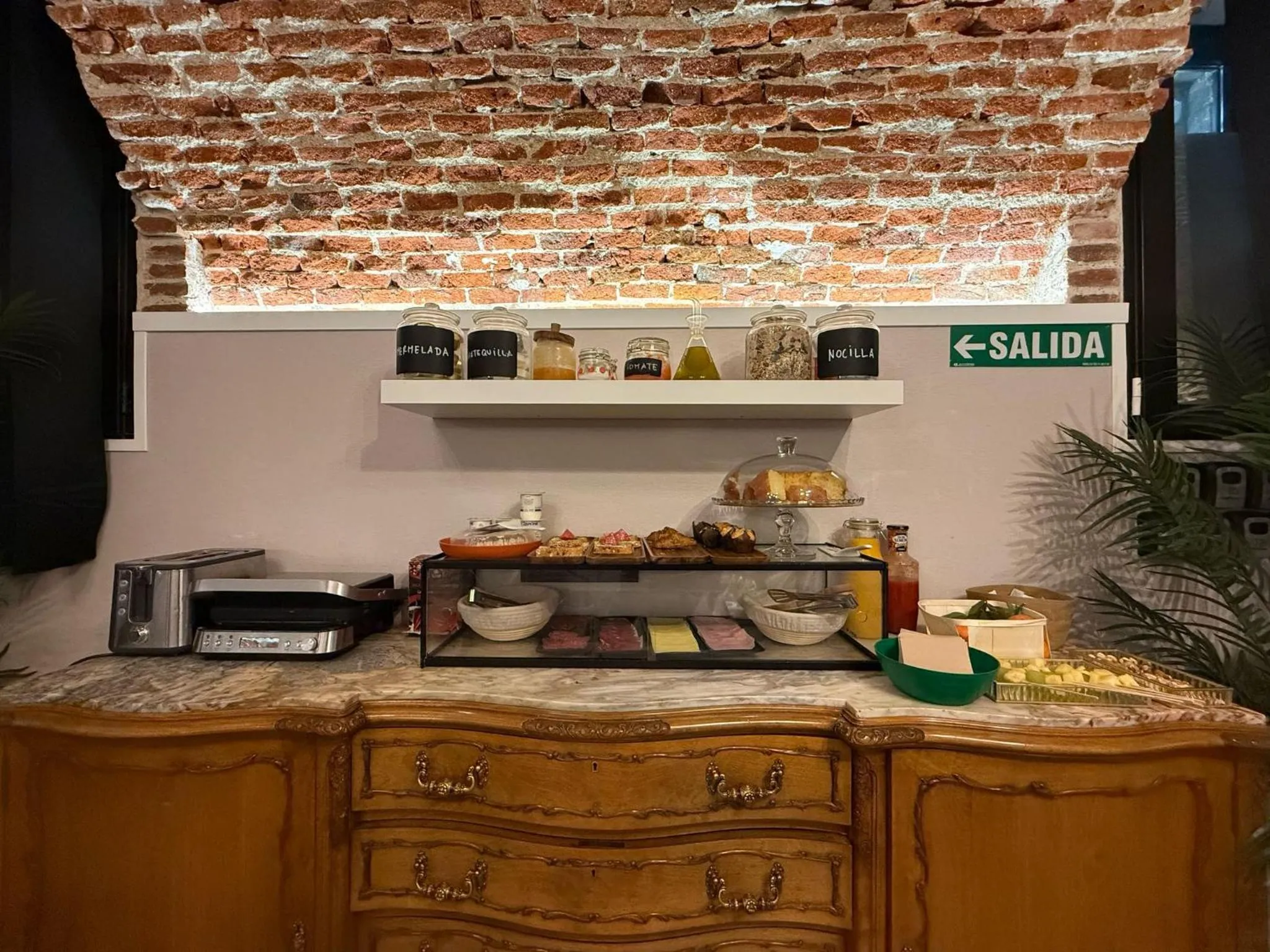 Food and drinks in CC Opera Suites