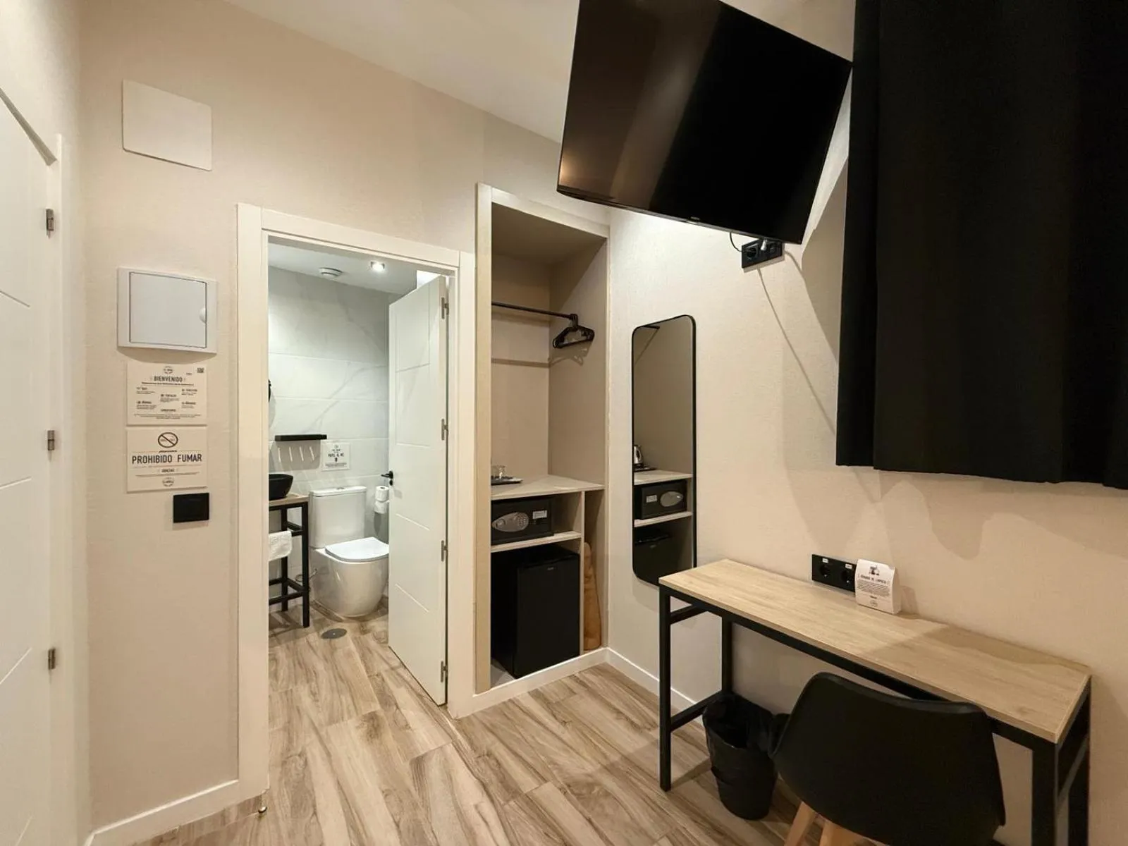 wardrobe in CC Opera Suites